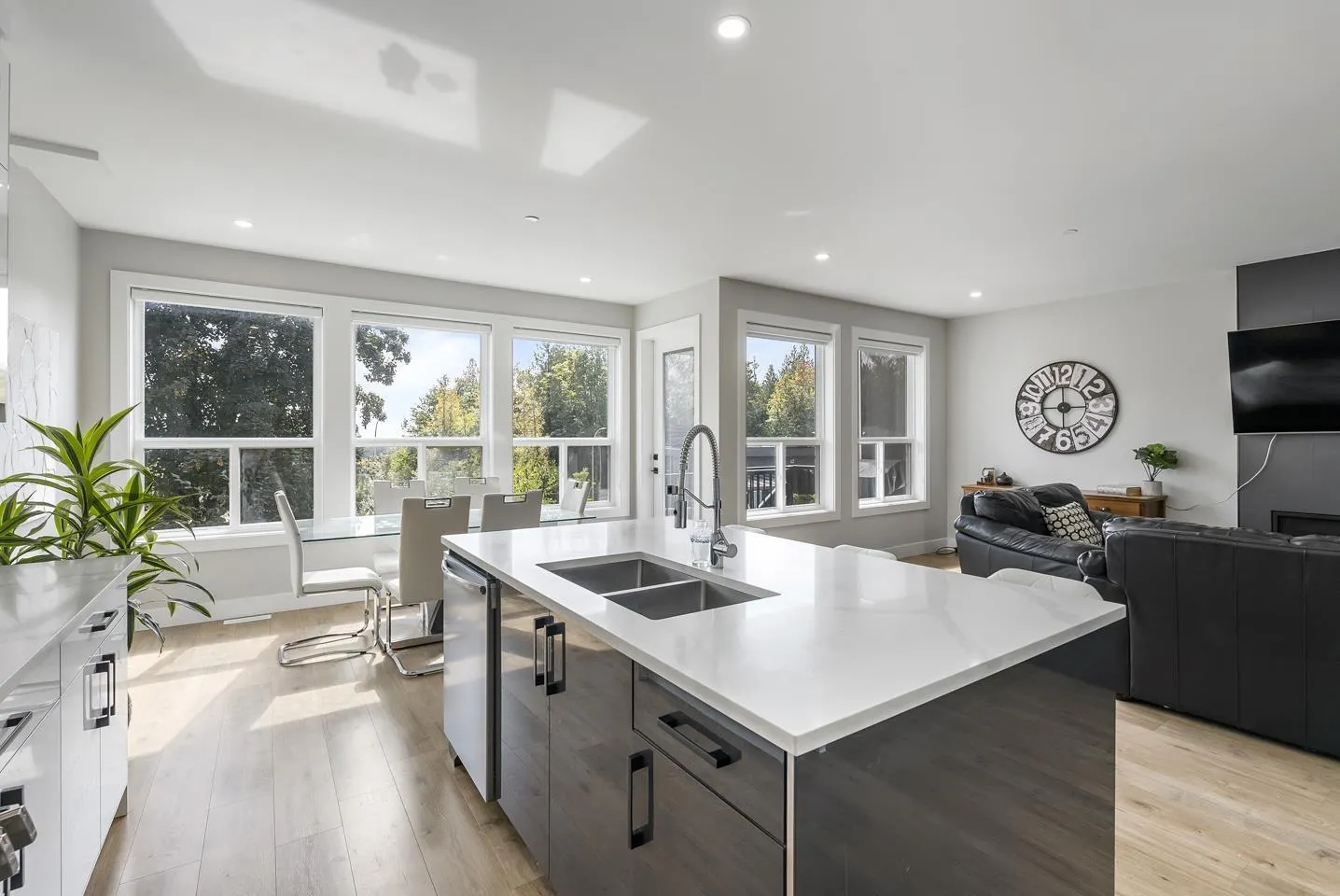 34008 BARKER COURT