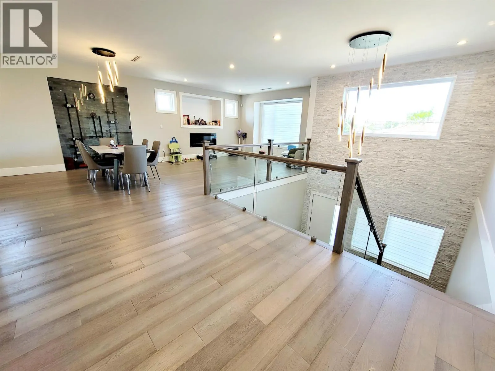 5988 GIBBONS DRIVE