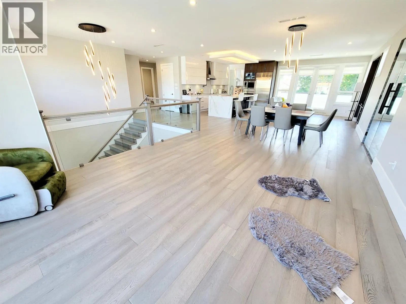 5988 GIBBONS DRIVE