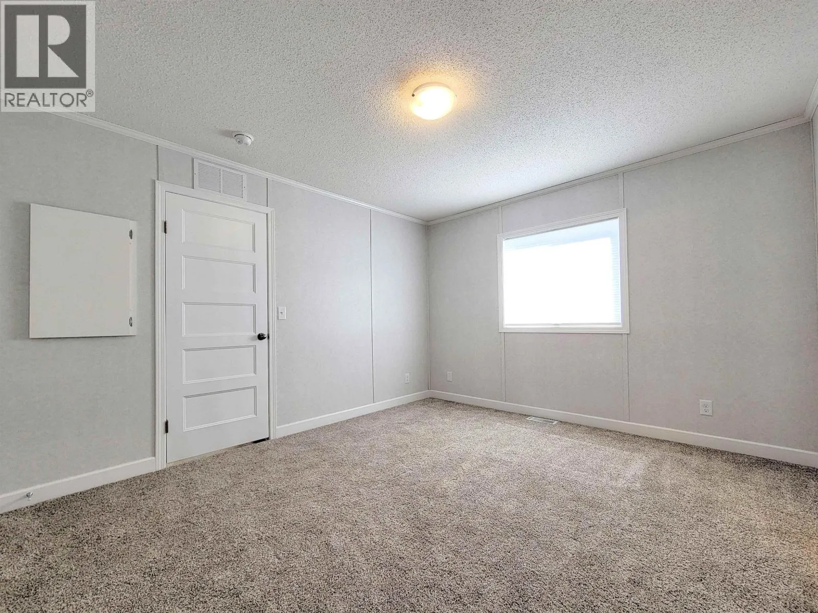 80 684 NORTH FRASER ROAD