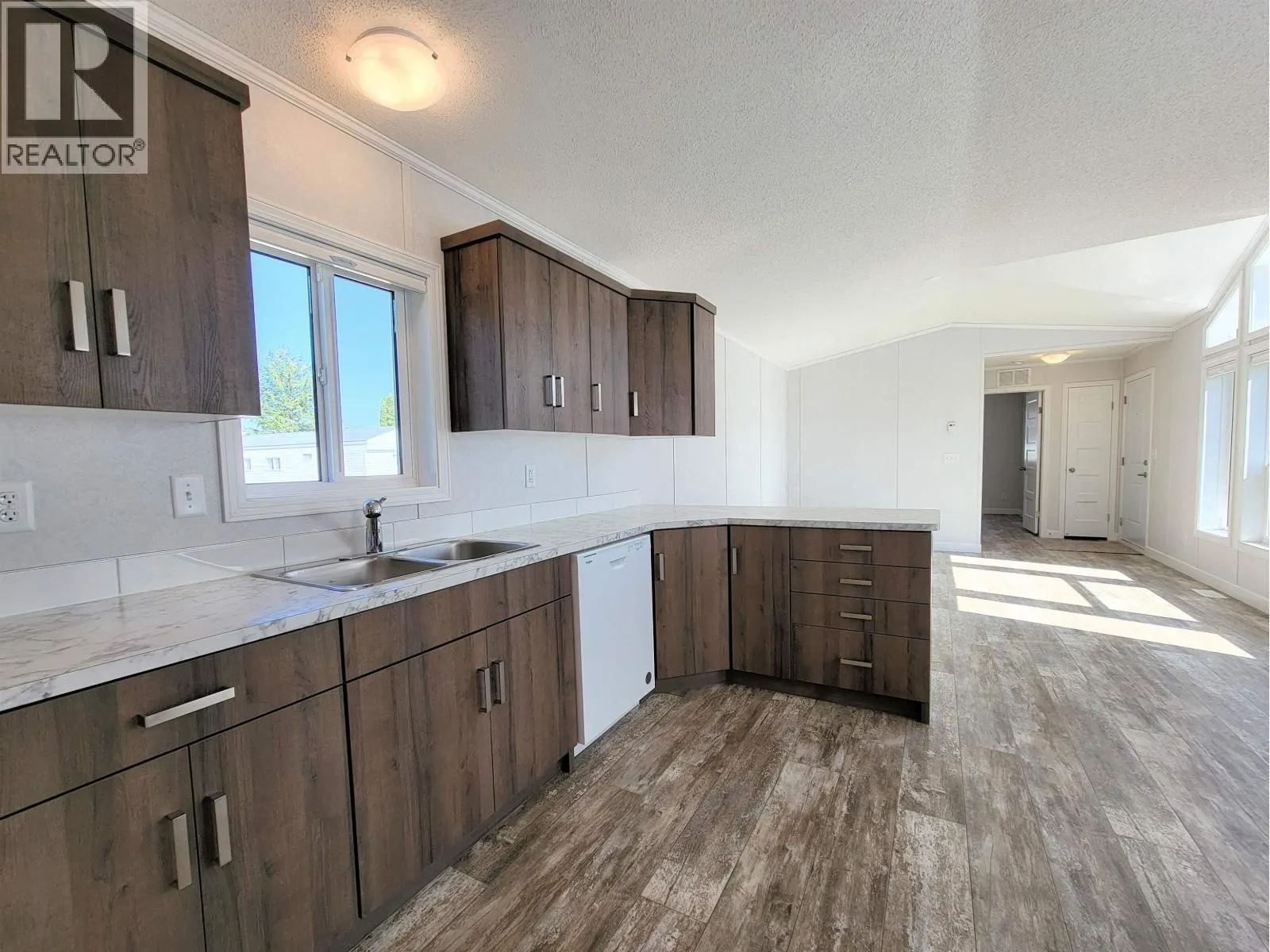 80 684 NORTH FRASER ROAD
