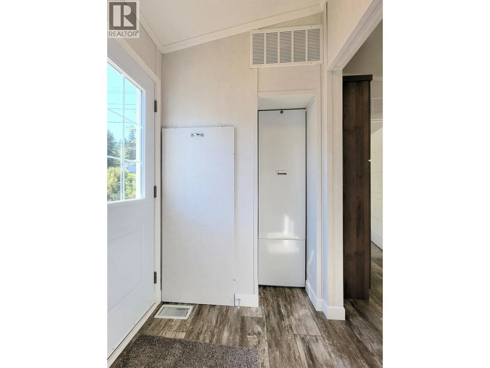 80 684 NORTH FRASER ROAD