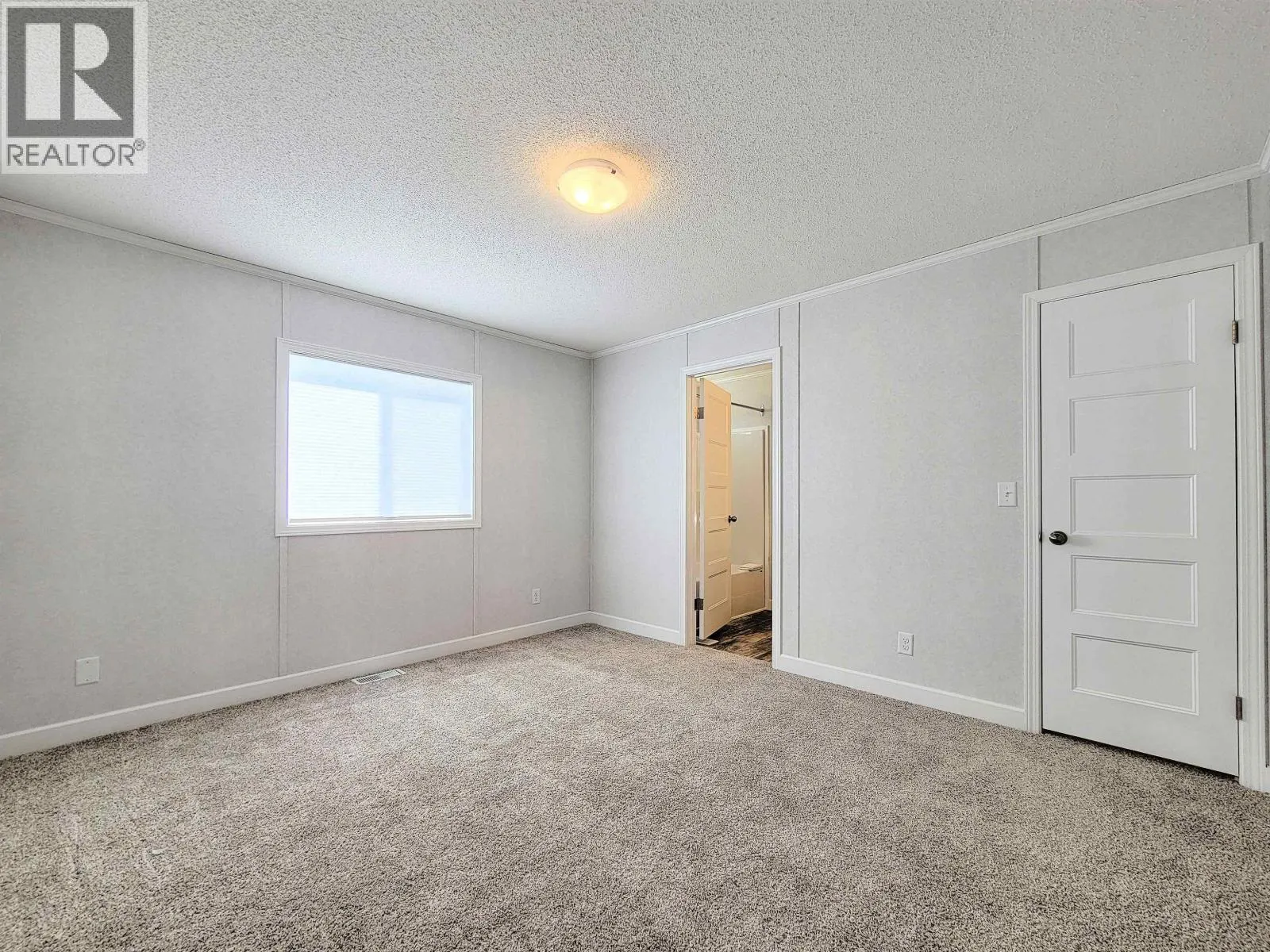 80 684 NORTH FRASER ROAD