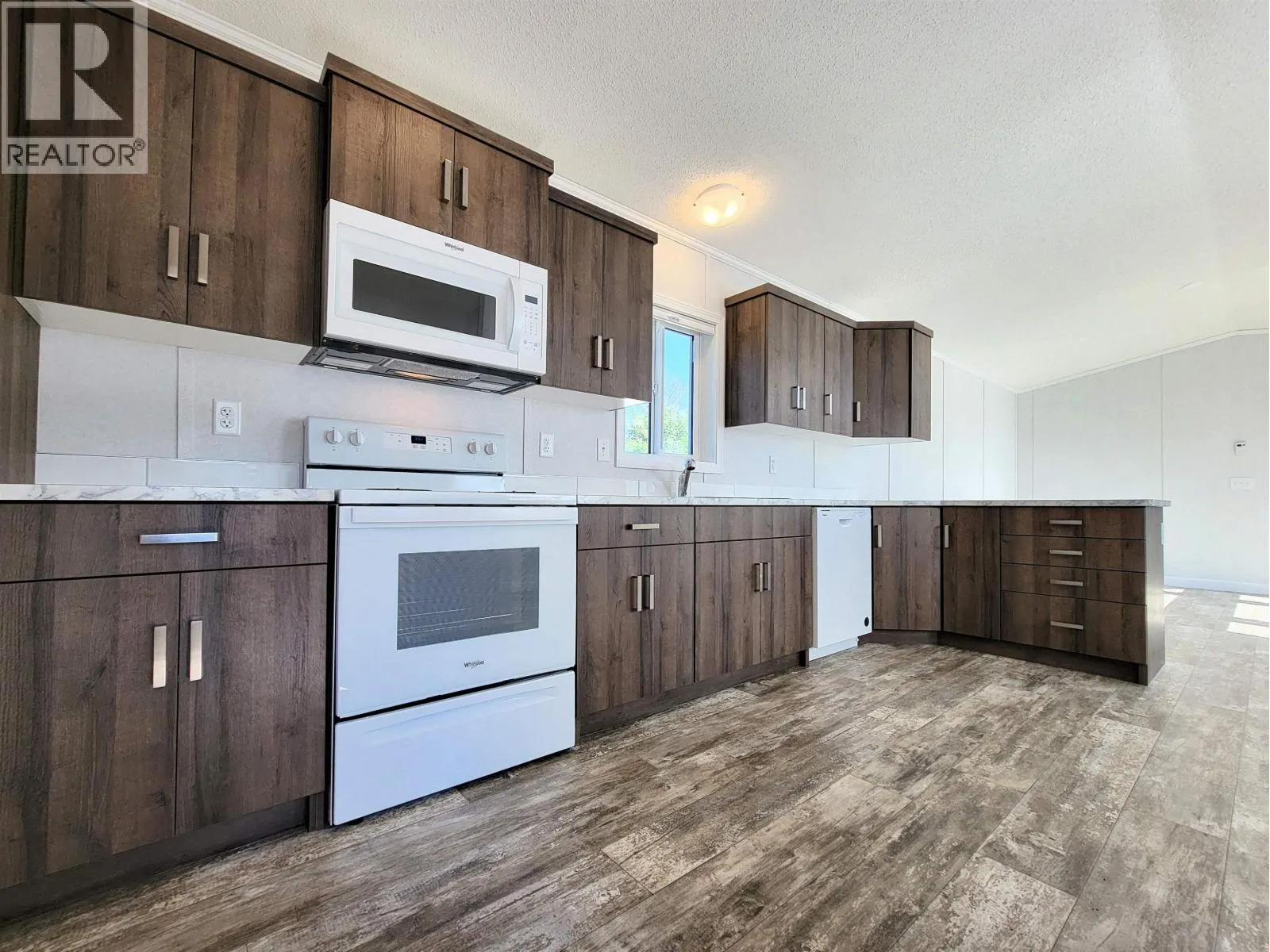80 684 NORTH FRASER ROAD