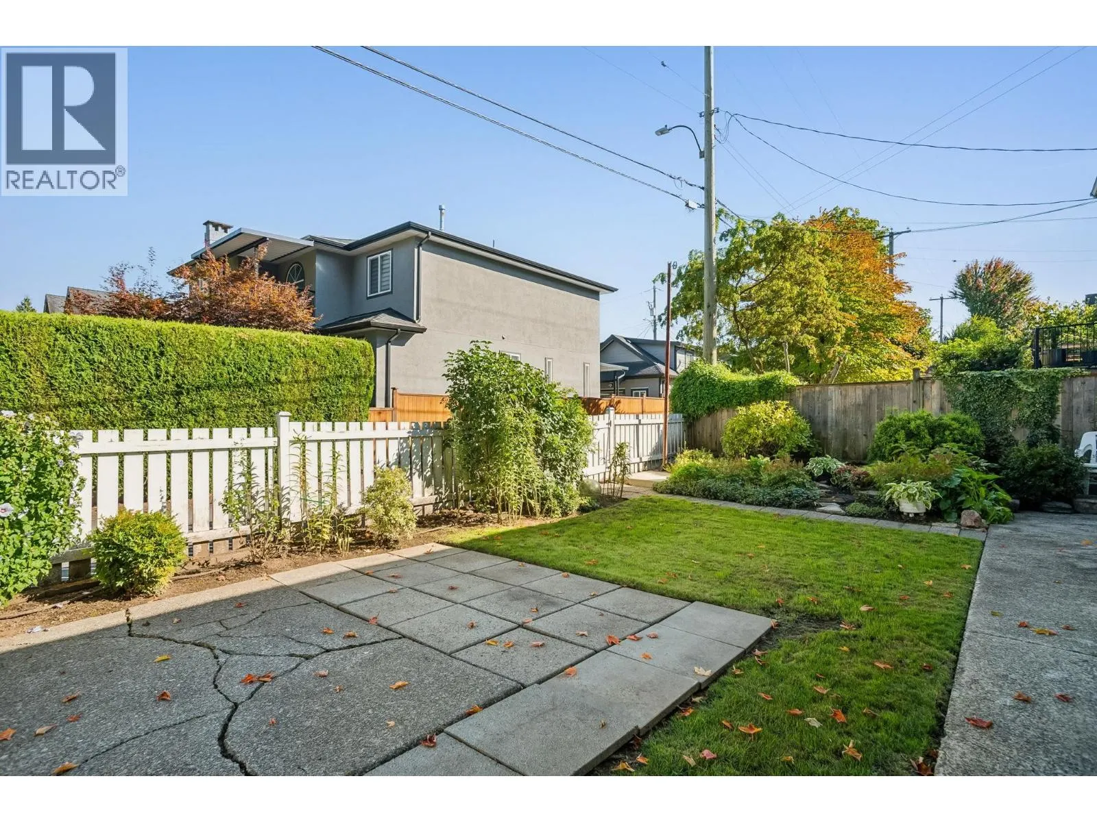 1506 KAMLOOPS STREET