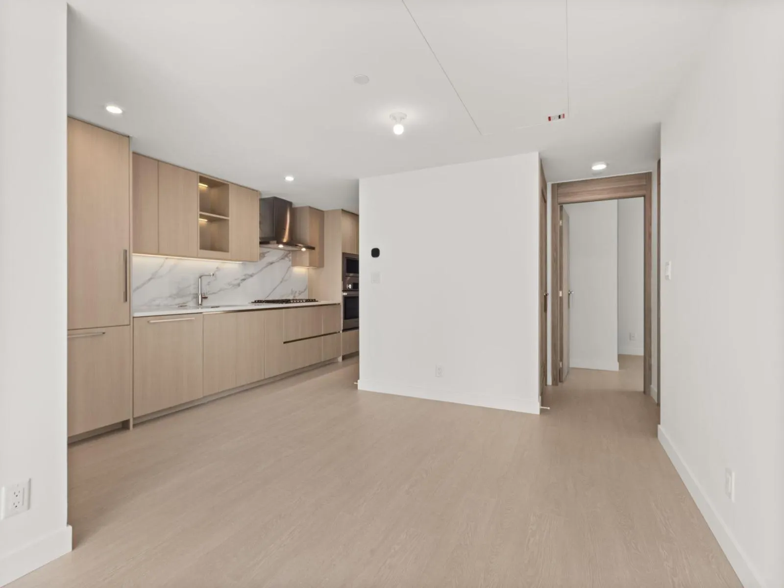 2907 13778 100 AVENUE
