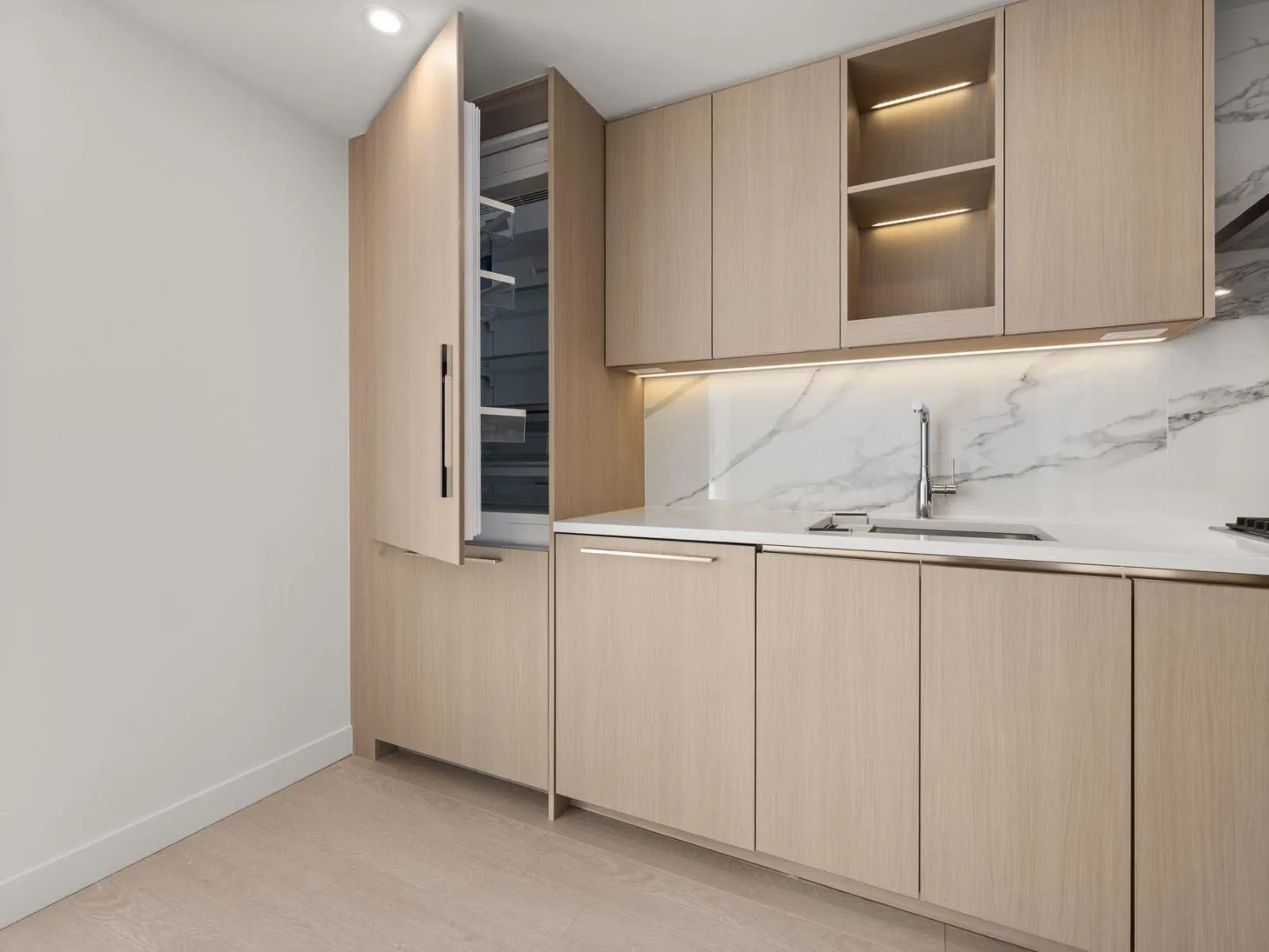 2907 13778 100 AVENUE