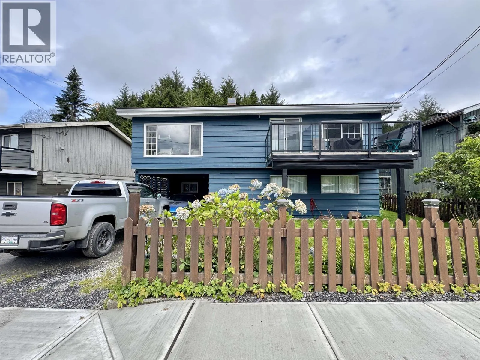284 CRESTVIEW DRIVE