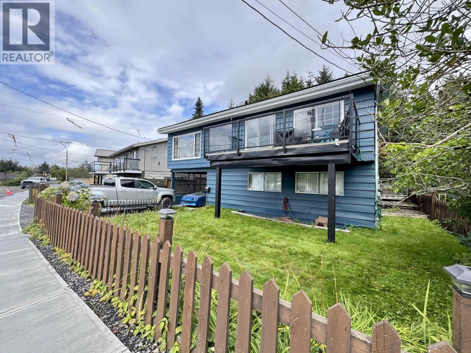 284 CRESTVIEW DRIVE