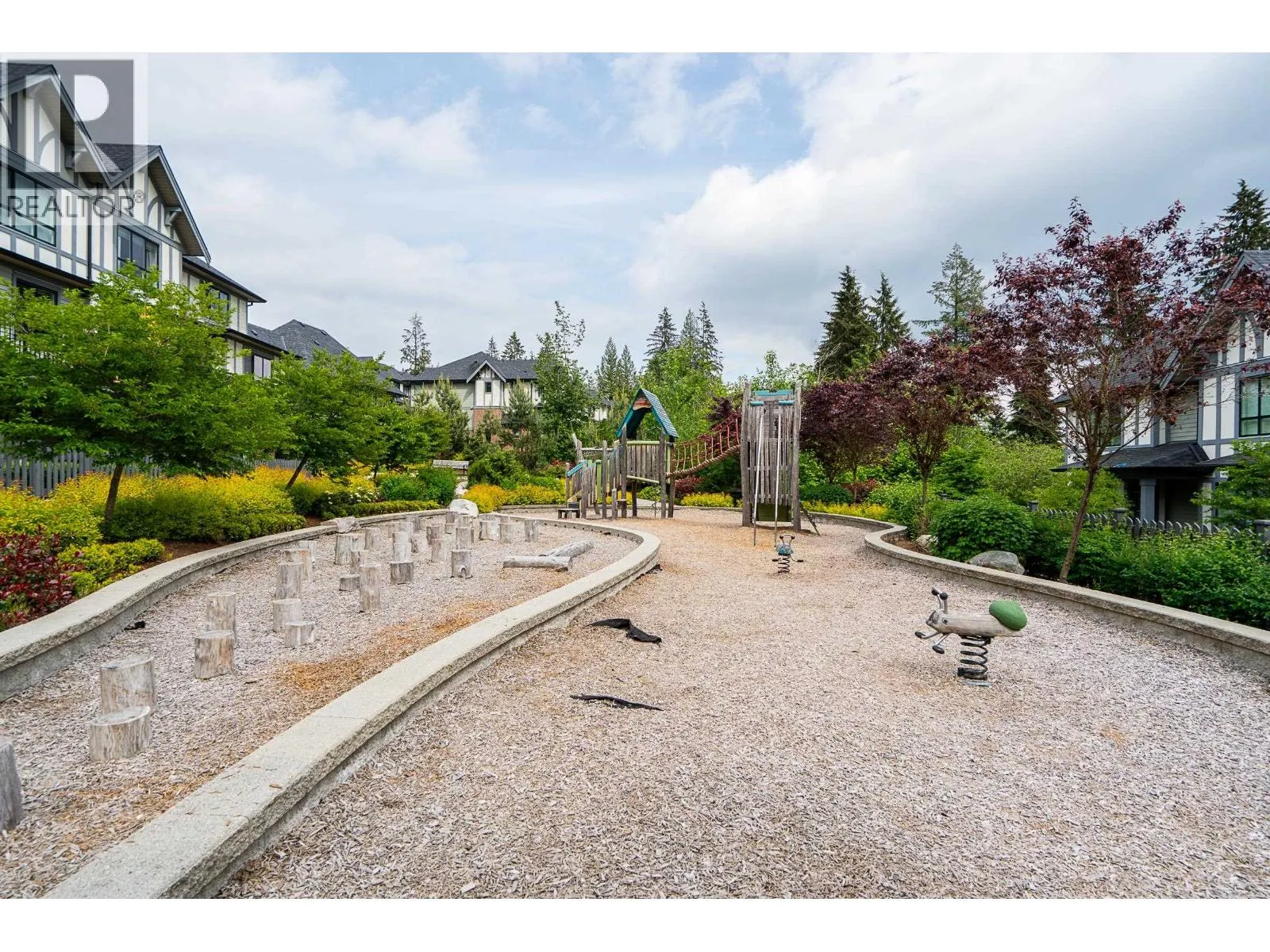 140 3500 BURKE VILLAGE PROMENADE