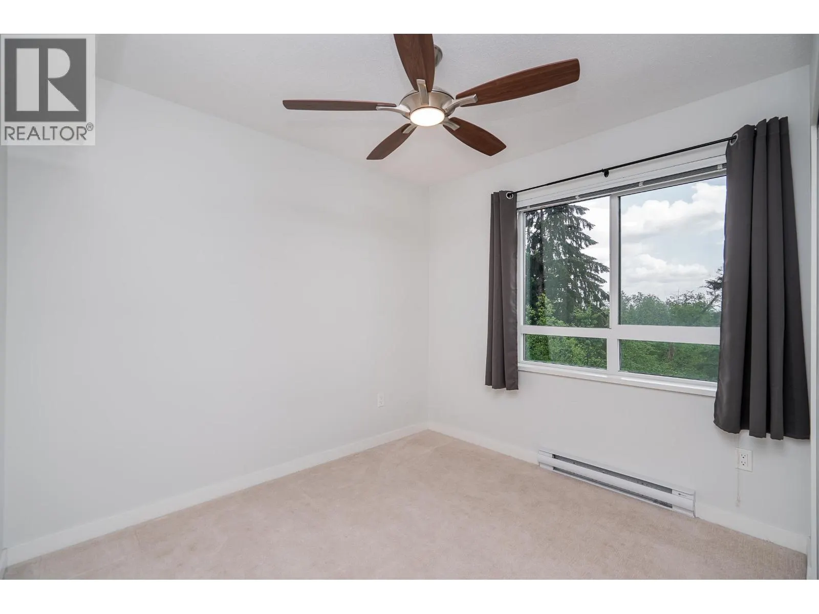 140 3500 BURKE VILLAGE PROMENADE