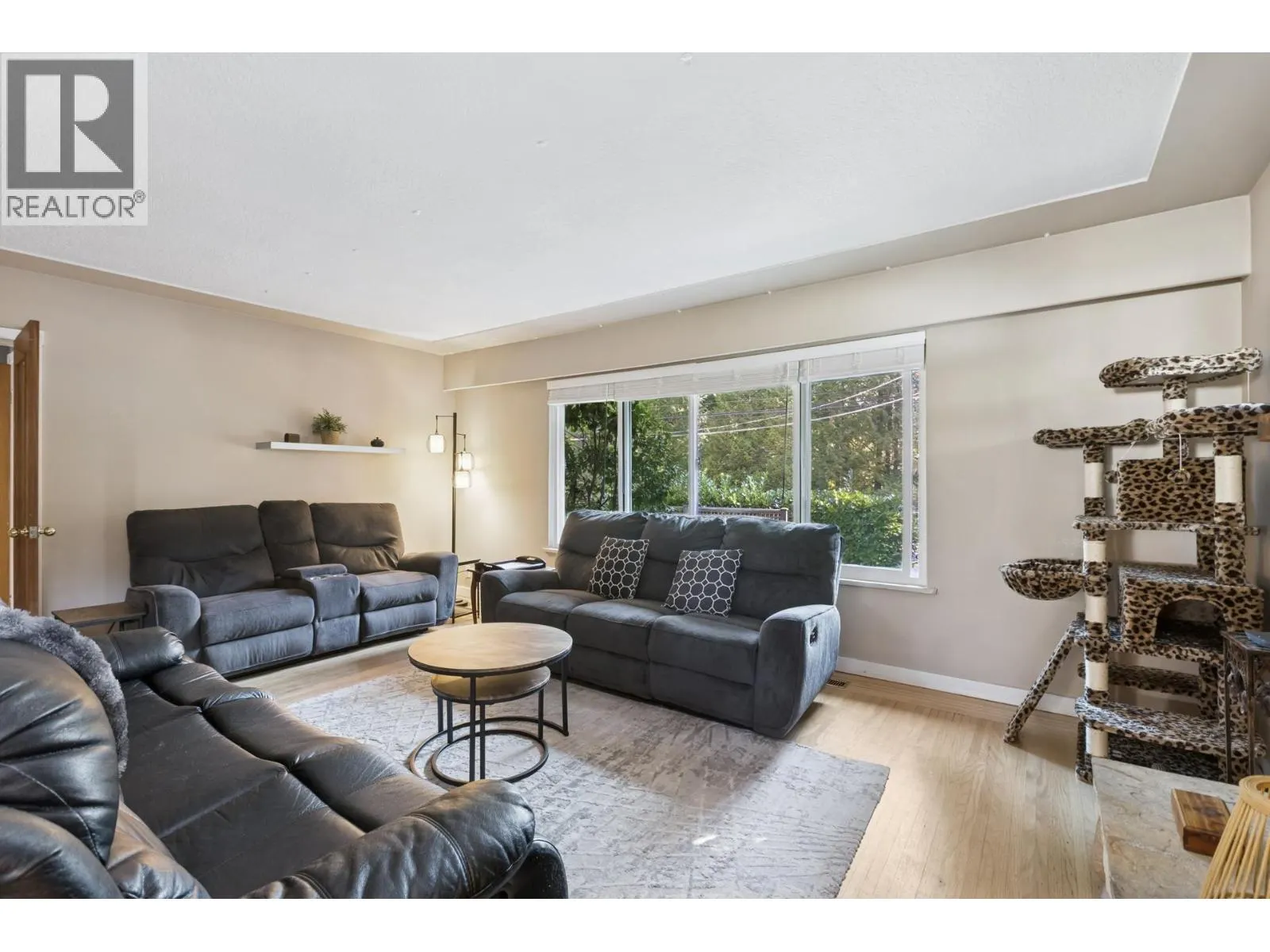 4379 CAPILANO ROAD