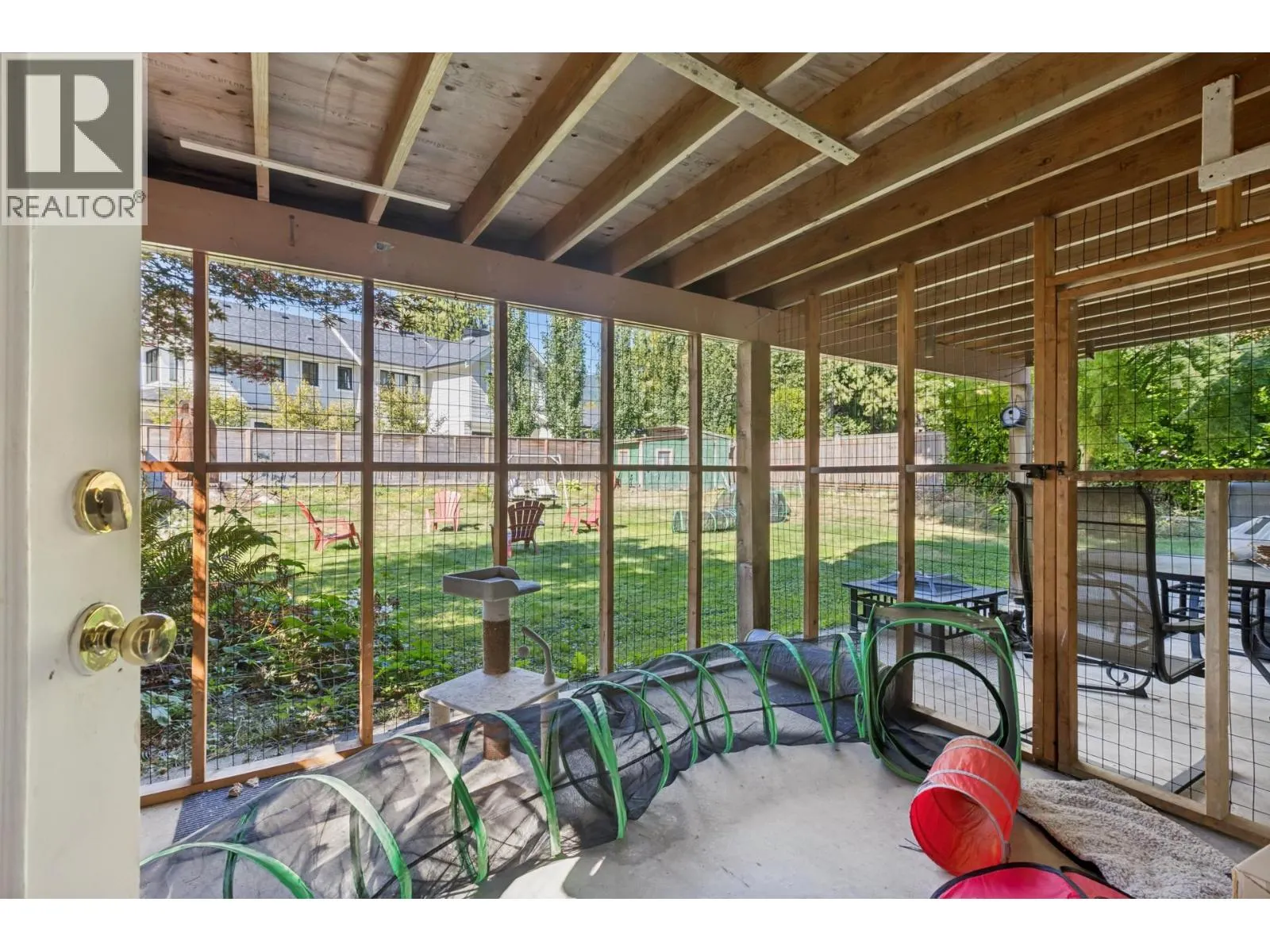 4379 CAPILANO ROAD
