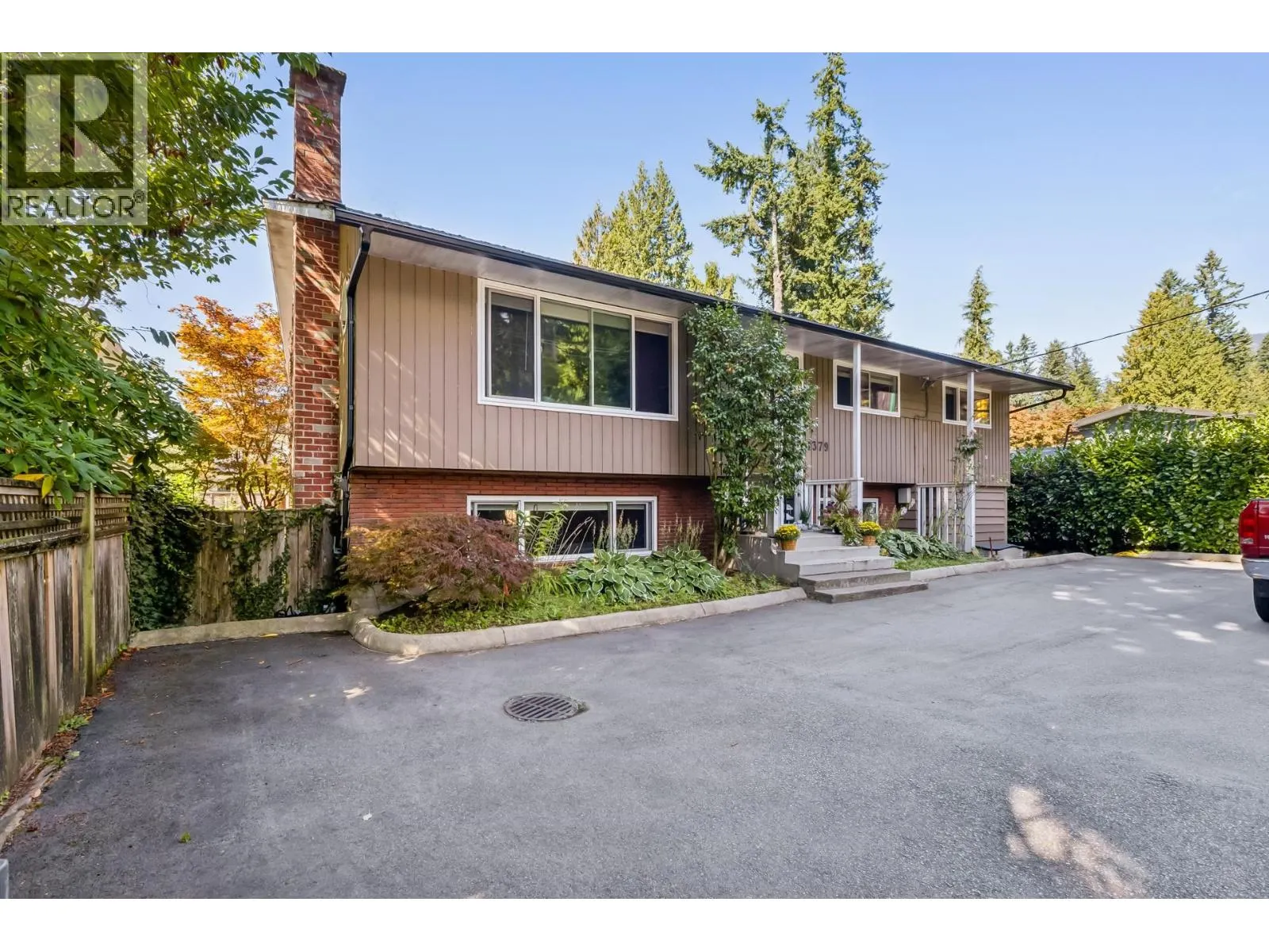 4379 CAPILANO ROAD
