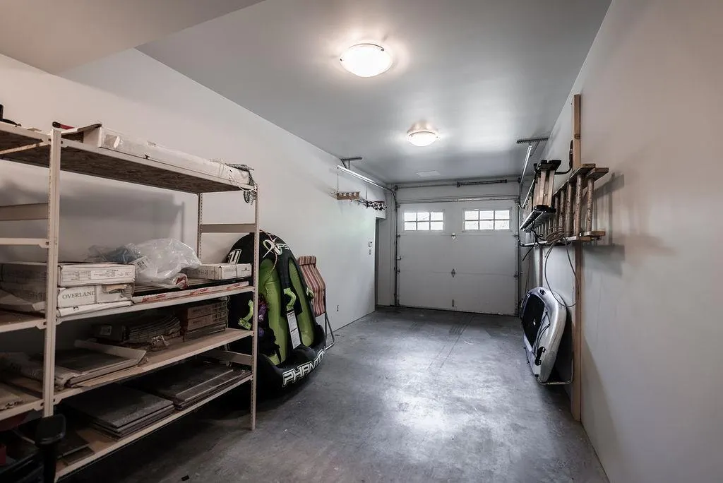 9663 SILVERGLEN DRIVE