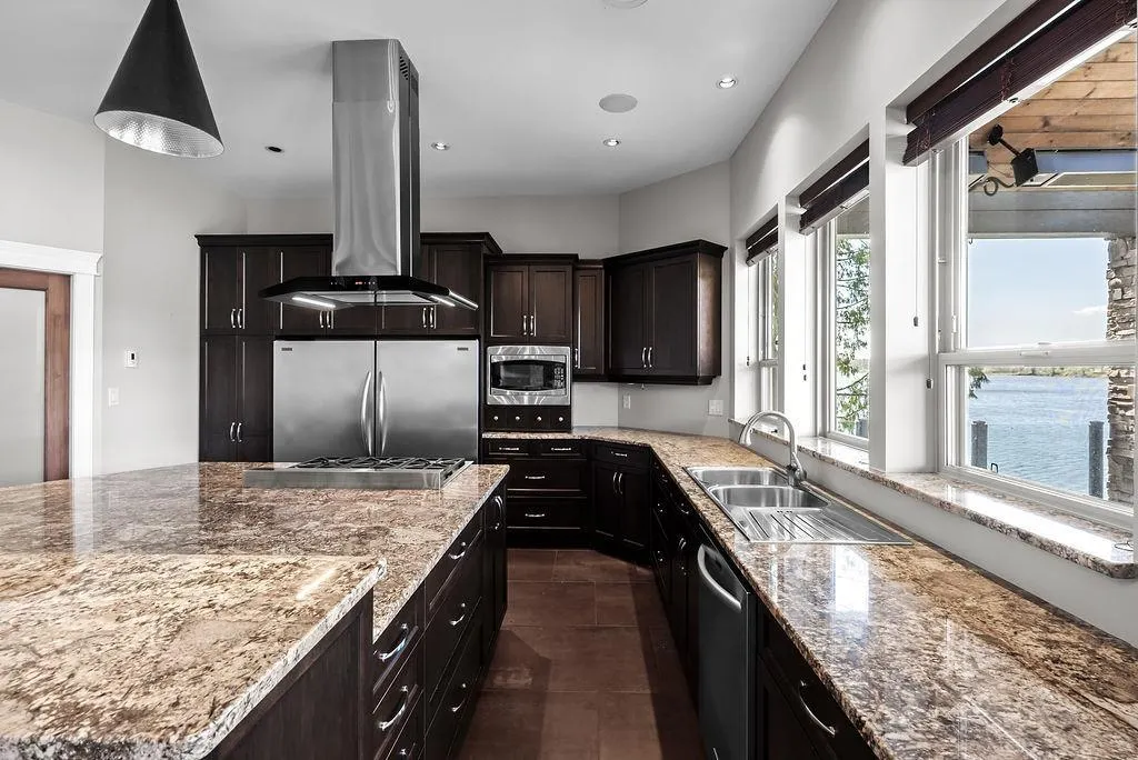 9663 SILVERGLEN DRIVE