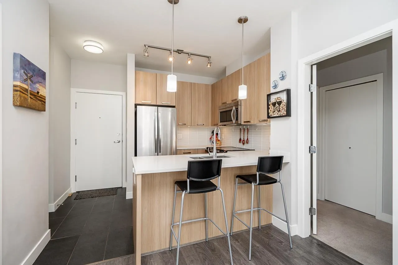 203 10477 154 STREET