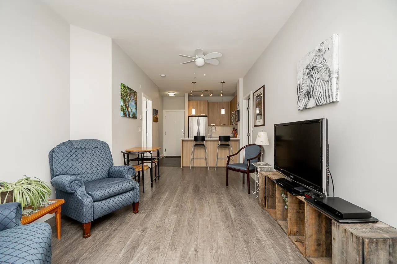 203 10477 154 STREET
