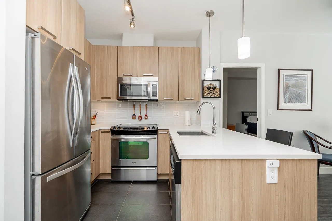 203 10477 154 STREET
