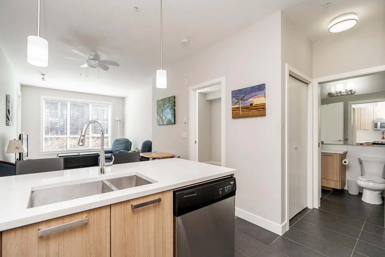 203 10477 154 STREET