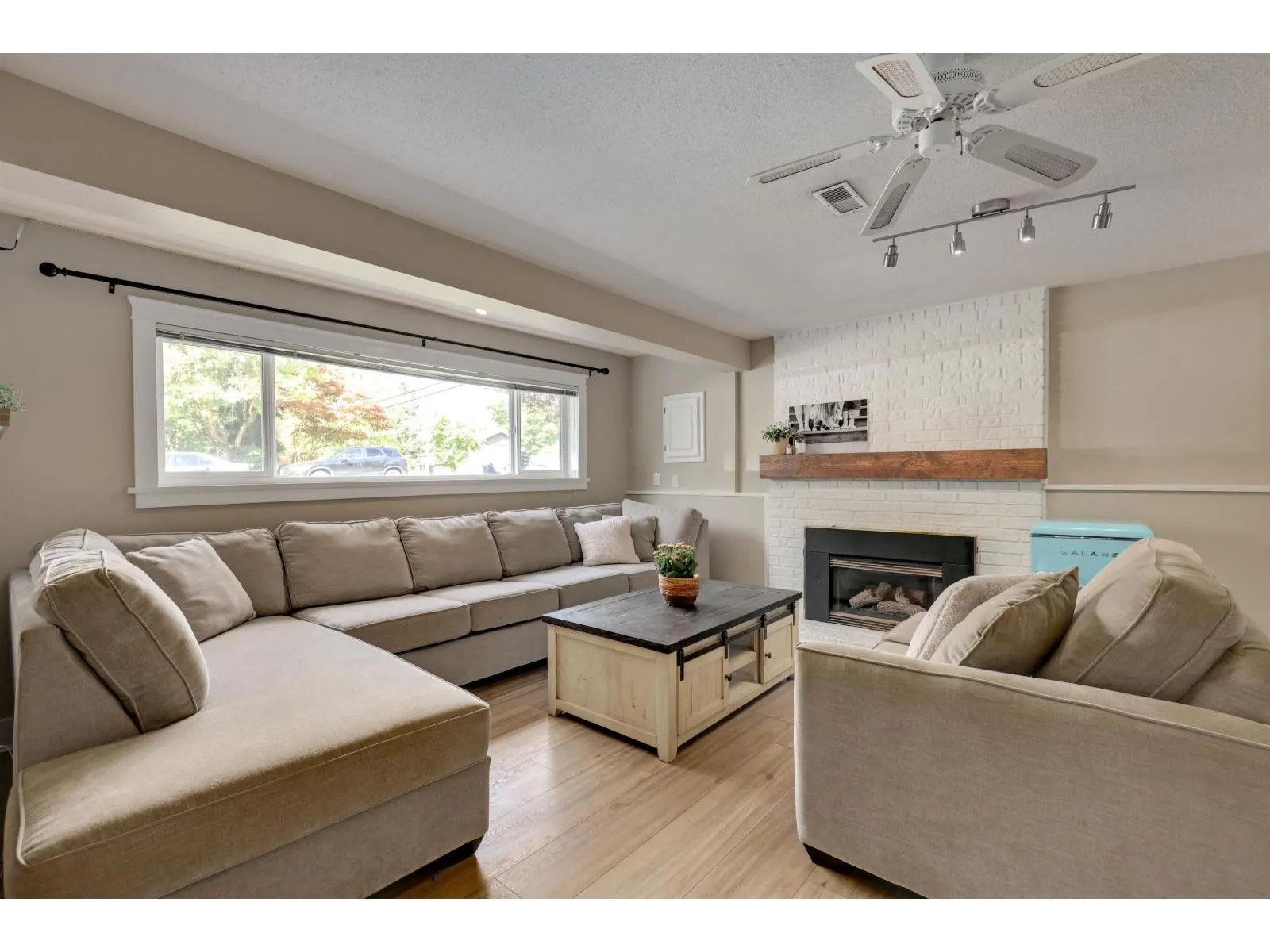 6488 SUNSHINE PLACE