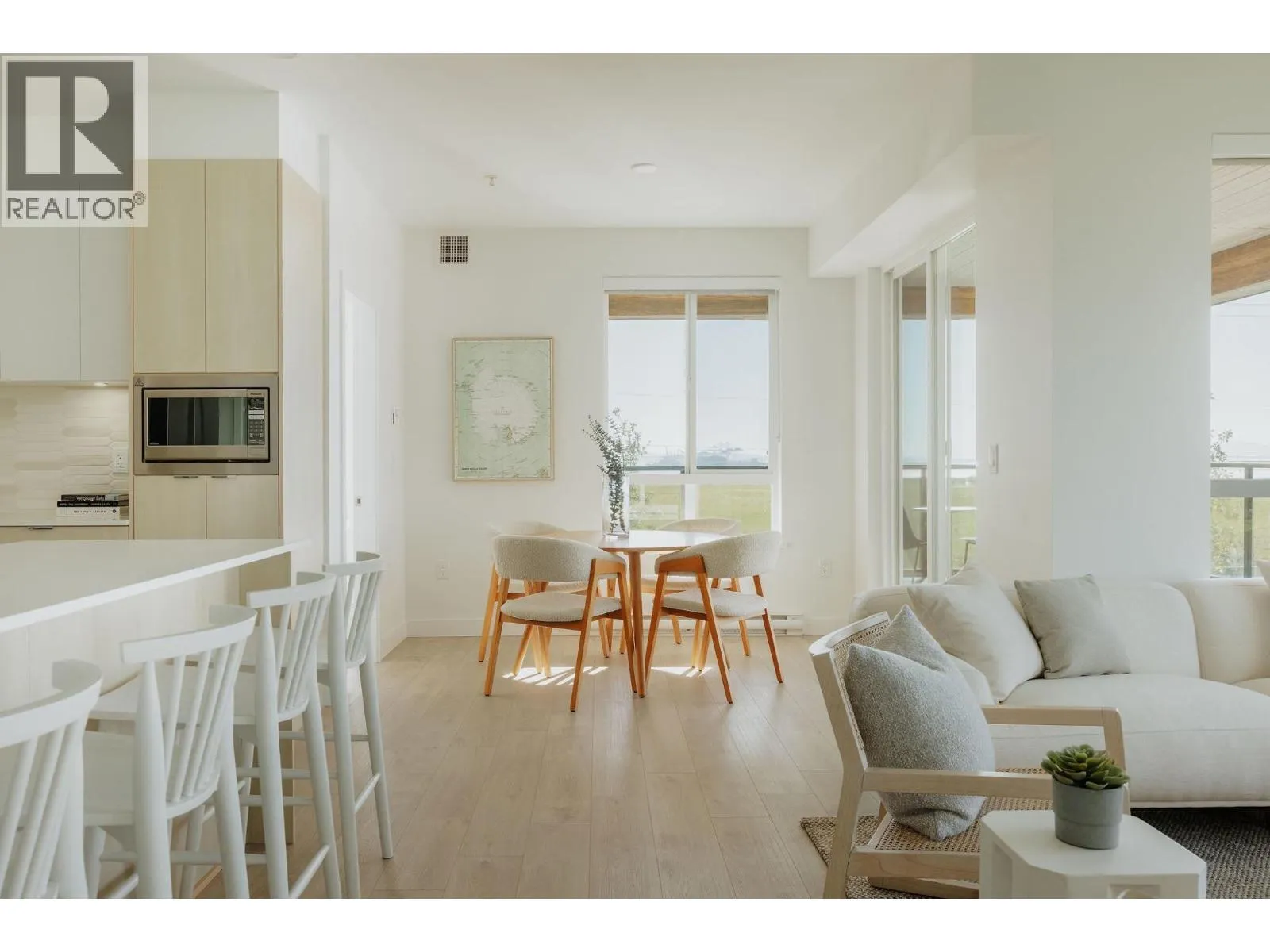 108 2431 RABBIT DRIVE