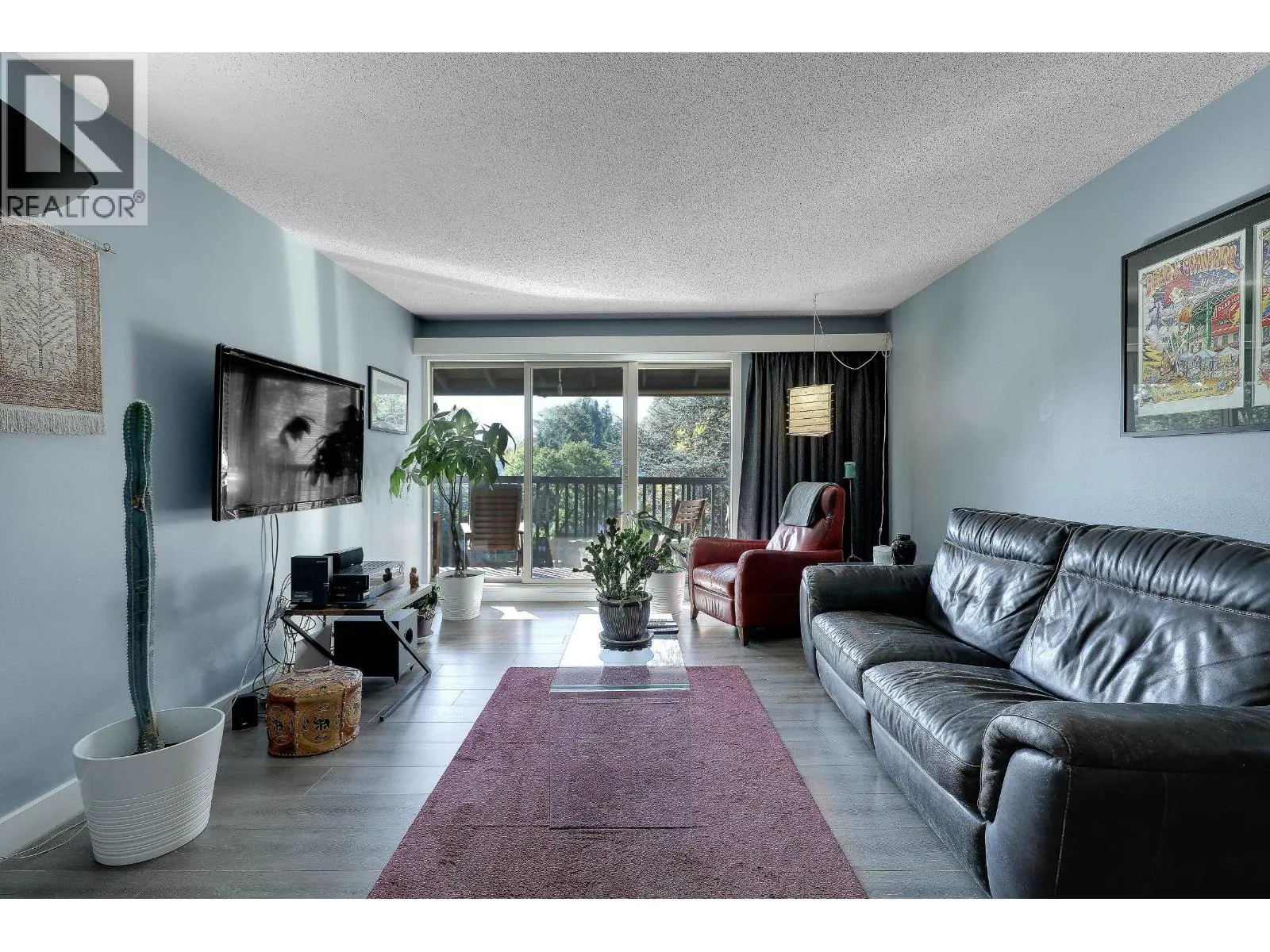409 9857 MANCHESTER DRIVE