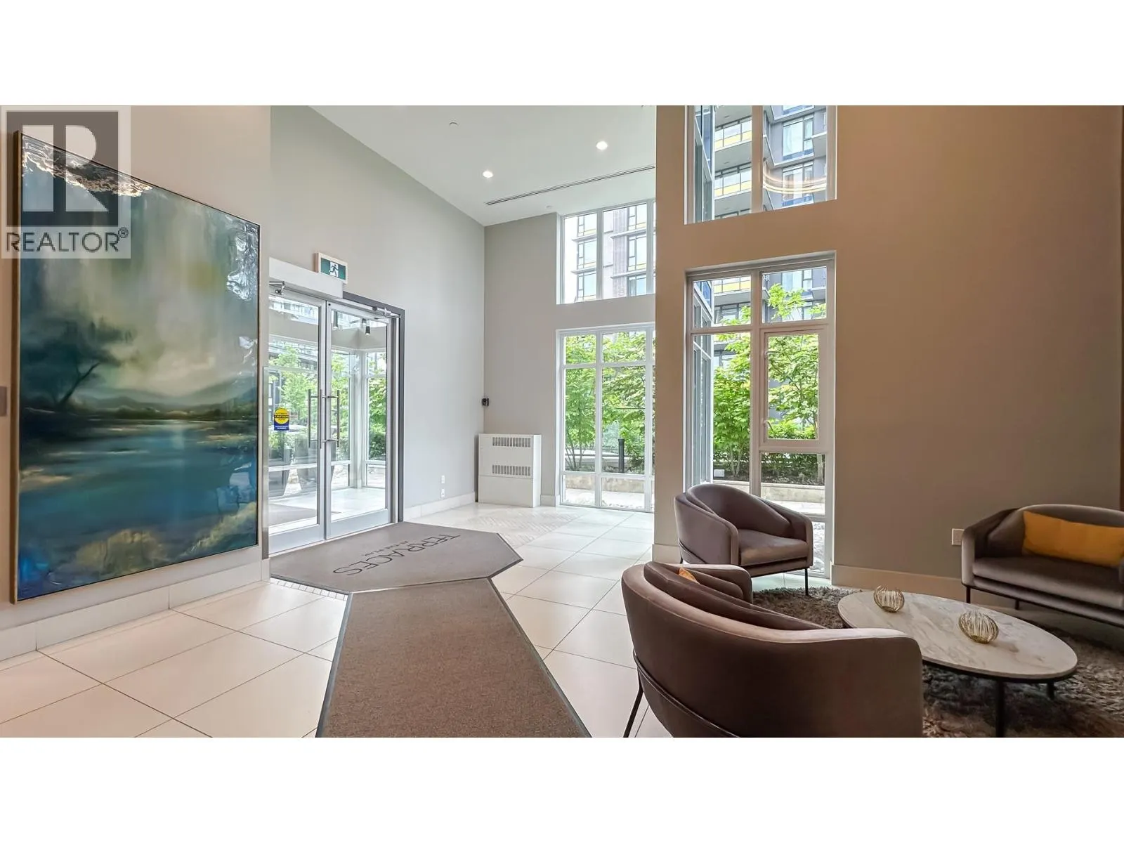 1003 8940 UNIVERSITY CRESCENT