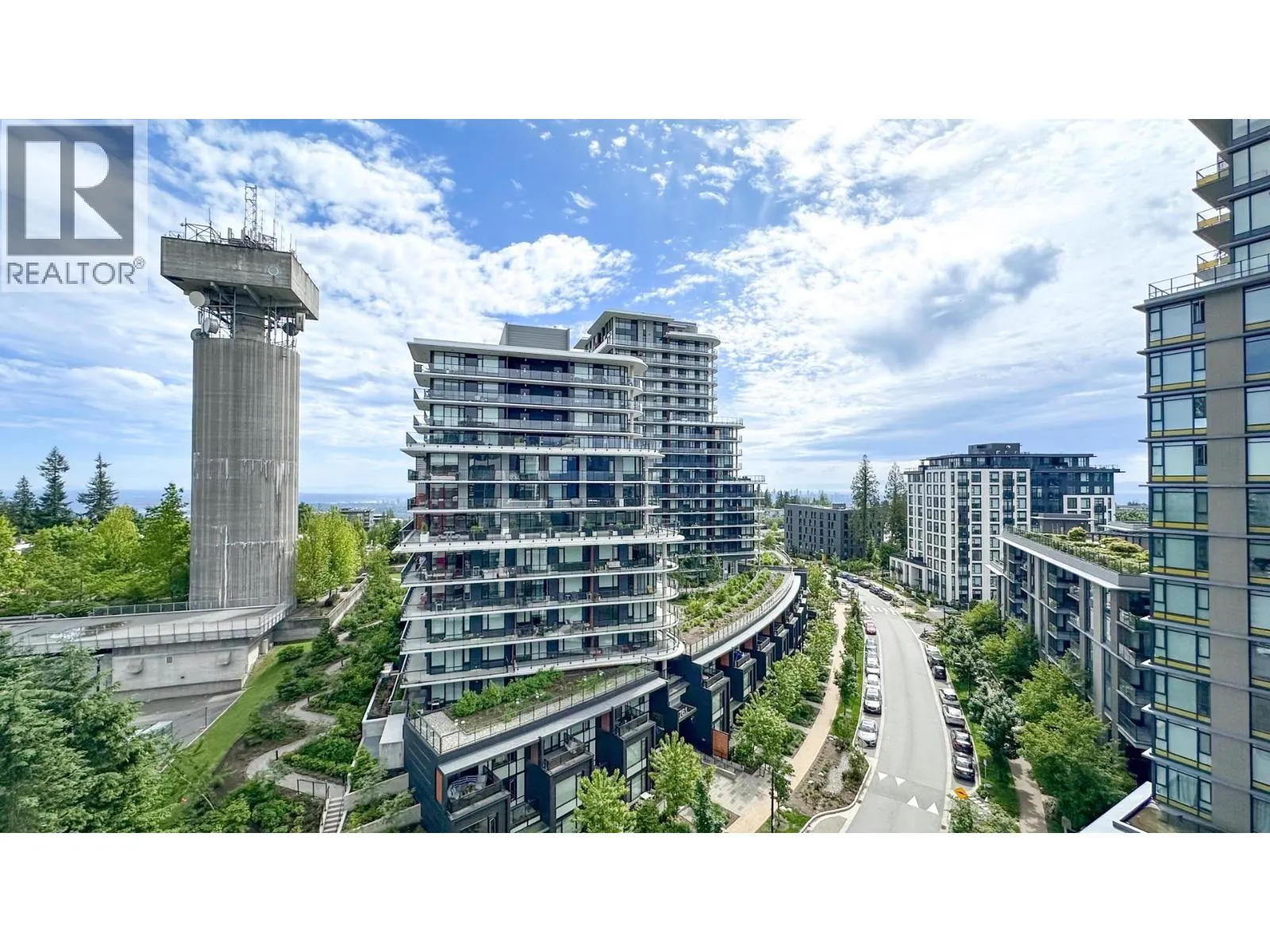 1003 8940 UNIVERSITY CRESCENT