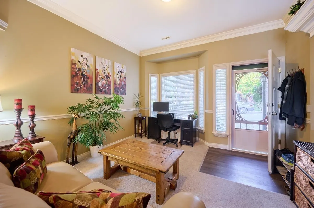 114 8888 216TH STREET