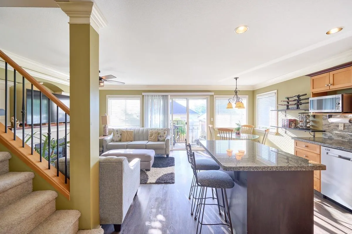 114 8888 216TH STREET