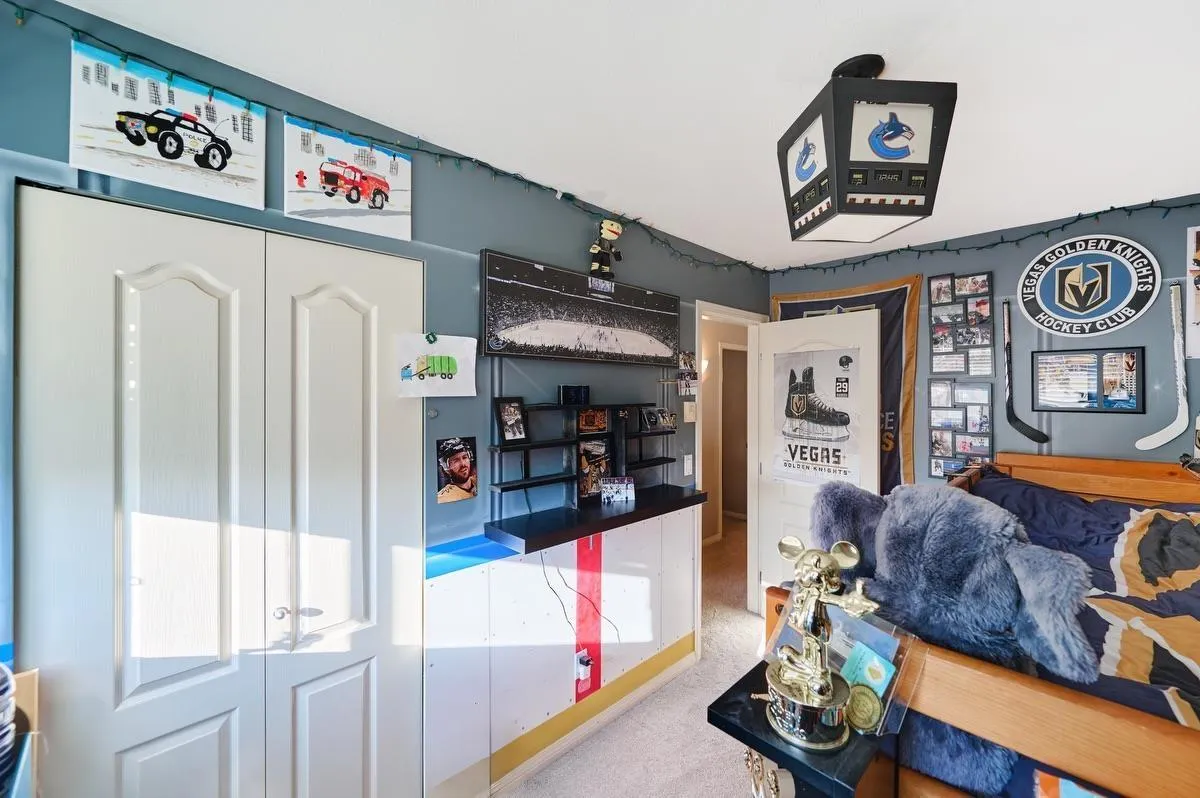 114 8888 216TH STREET