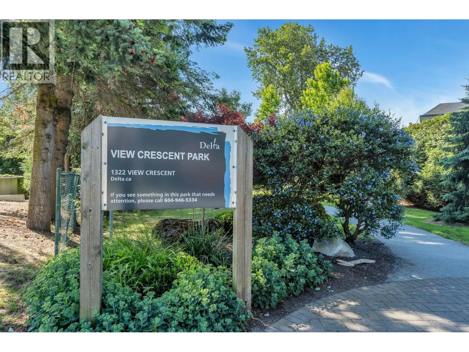 111 1350 VIEW CRESCENT