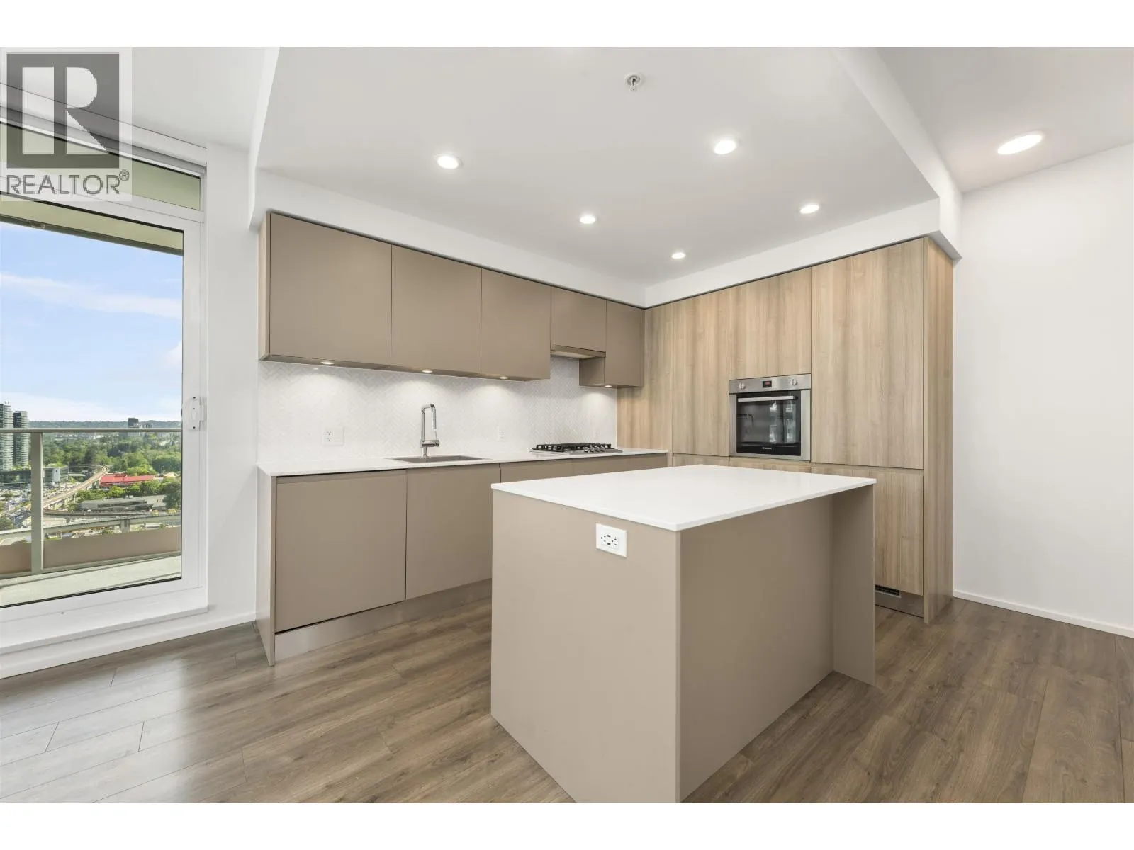 1305 3809 EVERGREEN PLACE