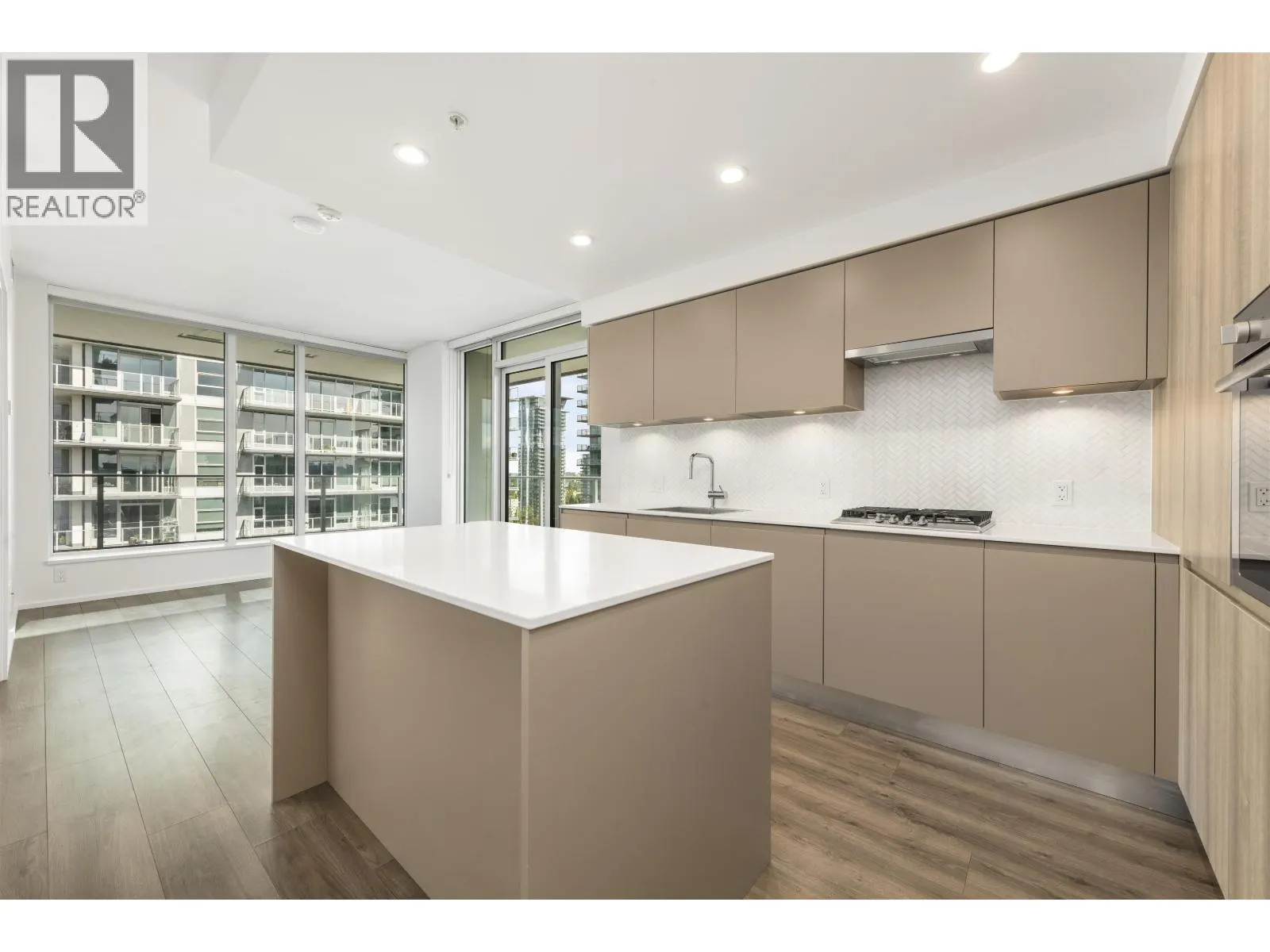 1305 3809 EVERGREEN PLACE