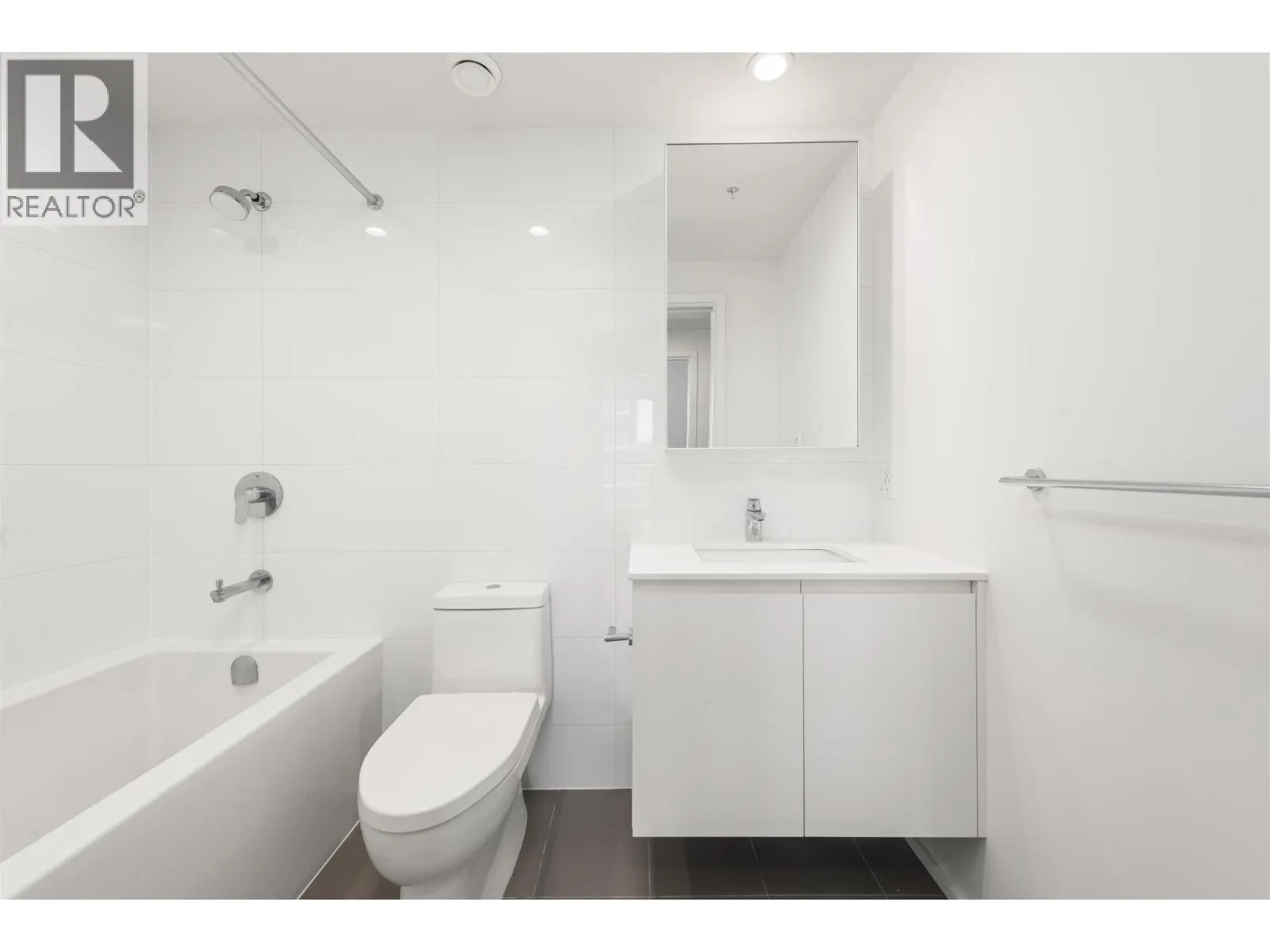 1305 3809 EVERGREEN PLACE
