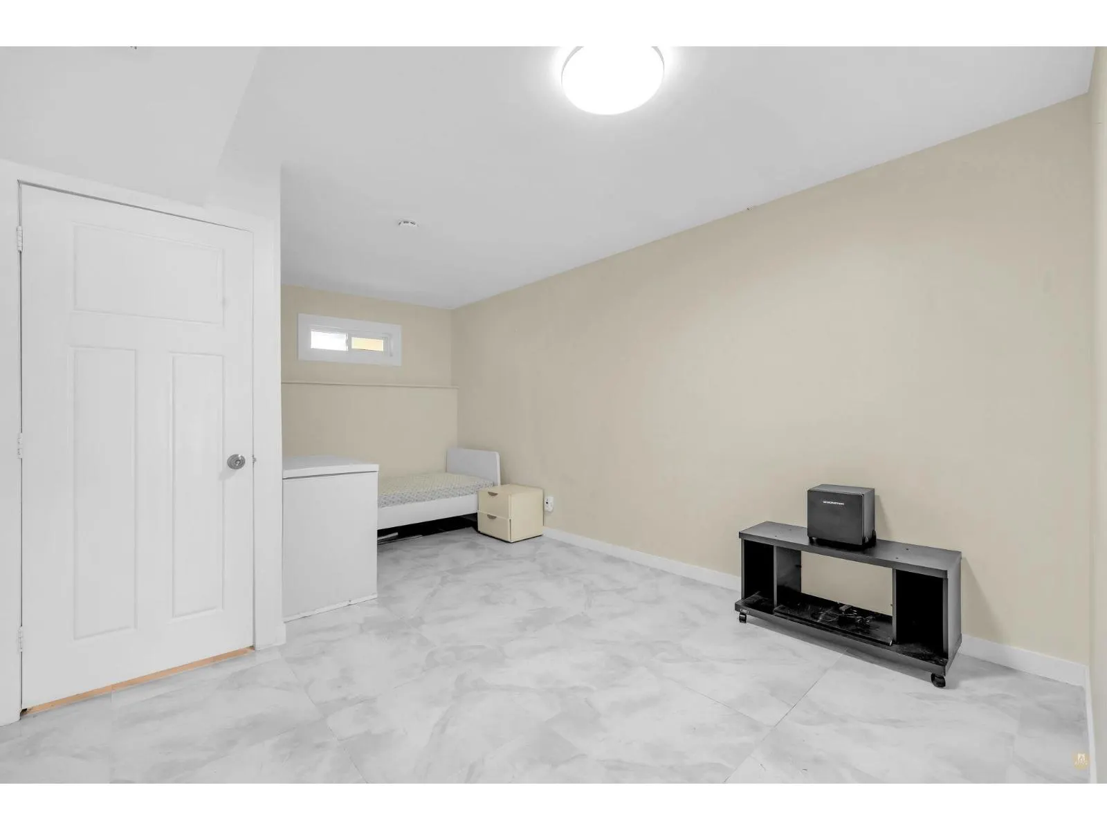 3 14877 58 AVENUE
