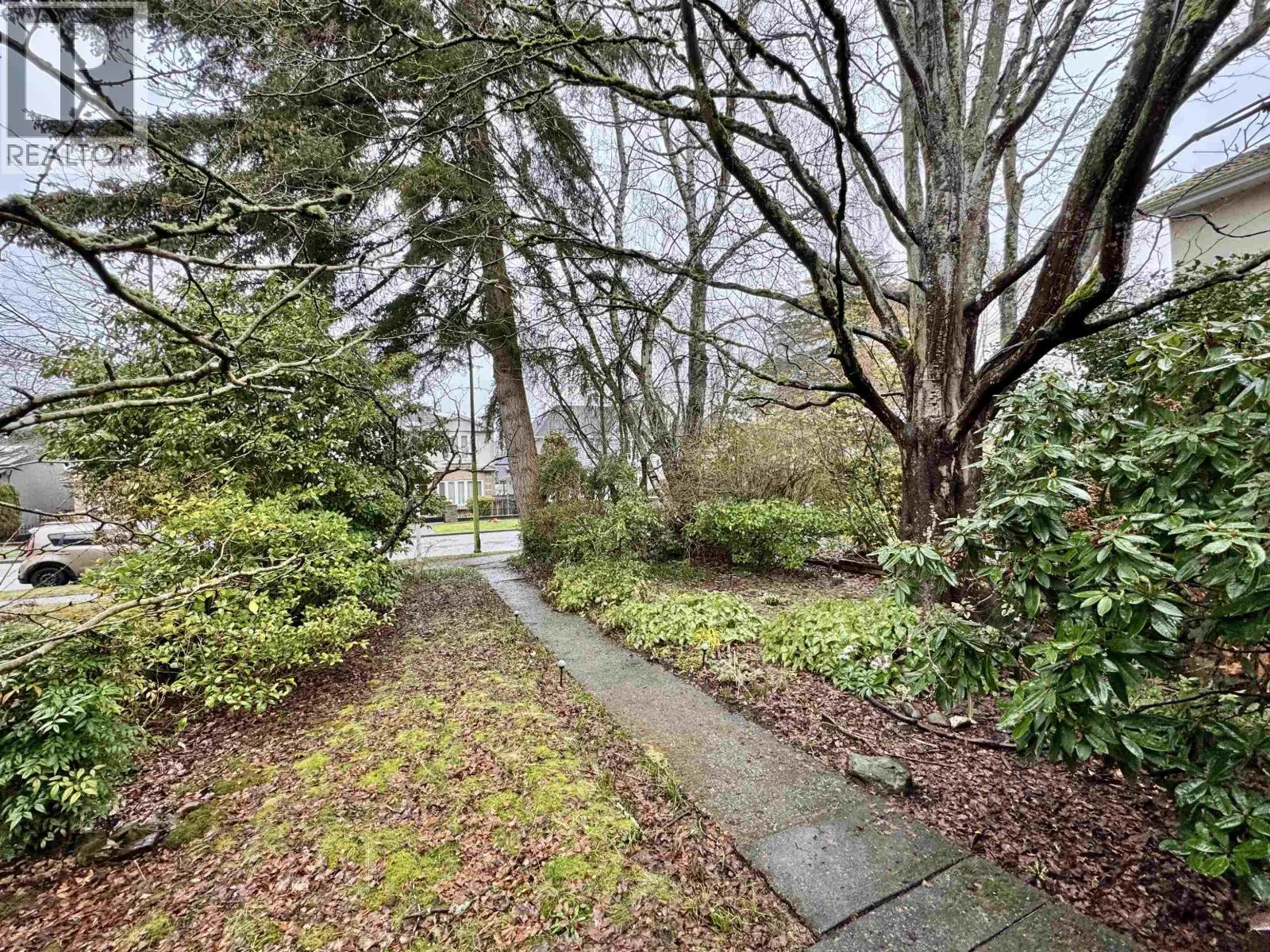 2720 W 24TH AVENUE