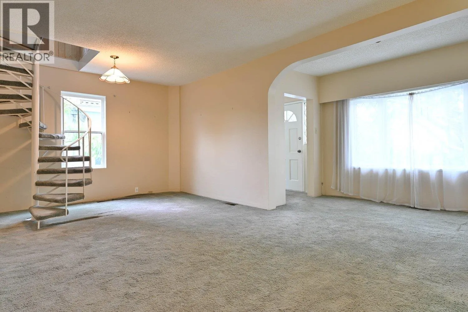 2720 W 24TH AVENUE
