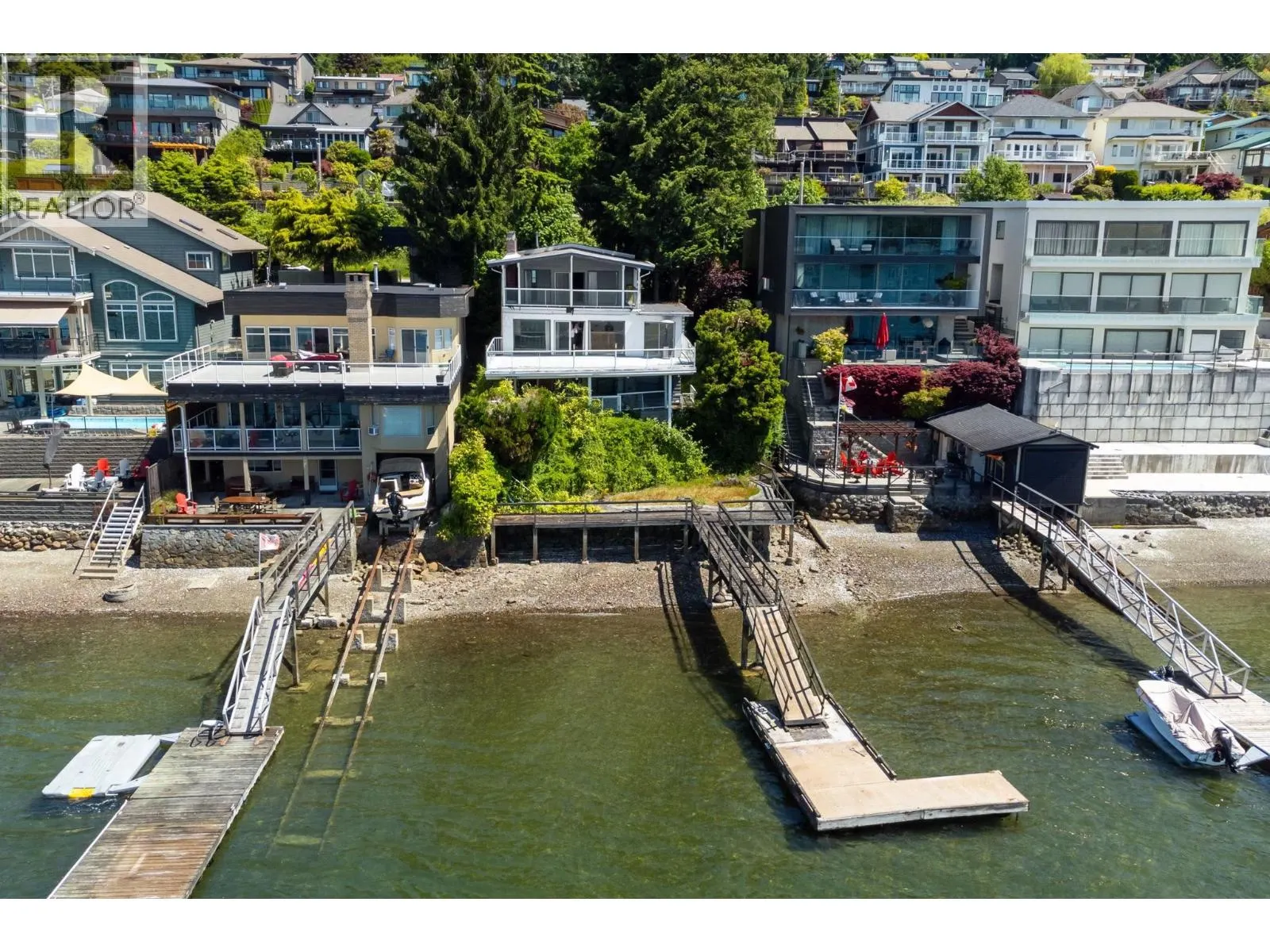 1208 ALDERSIDE ROAD