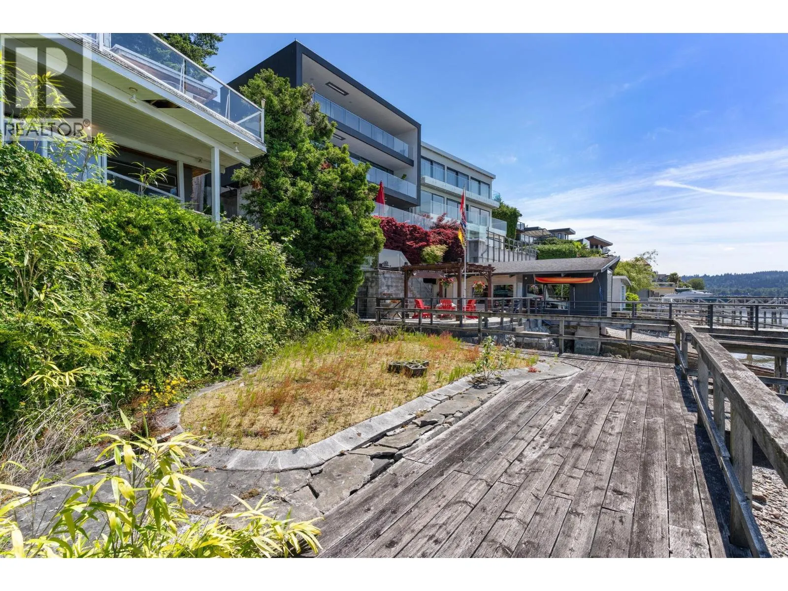 1208 ALDERSIDE ROAD