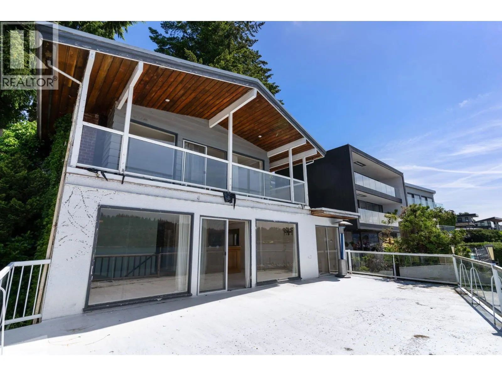 1208 ALDERSIDE ROAD