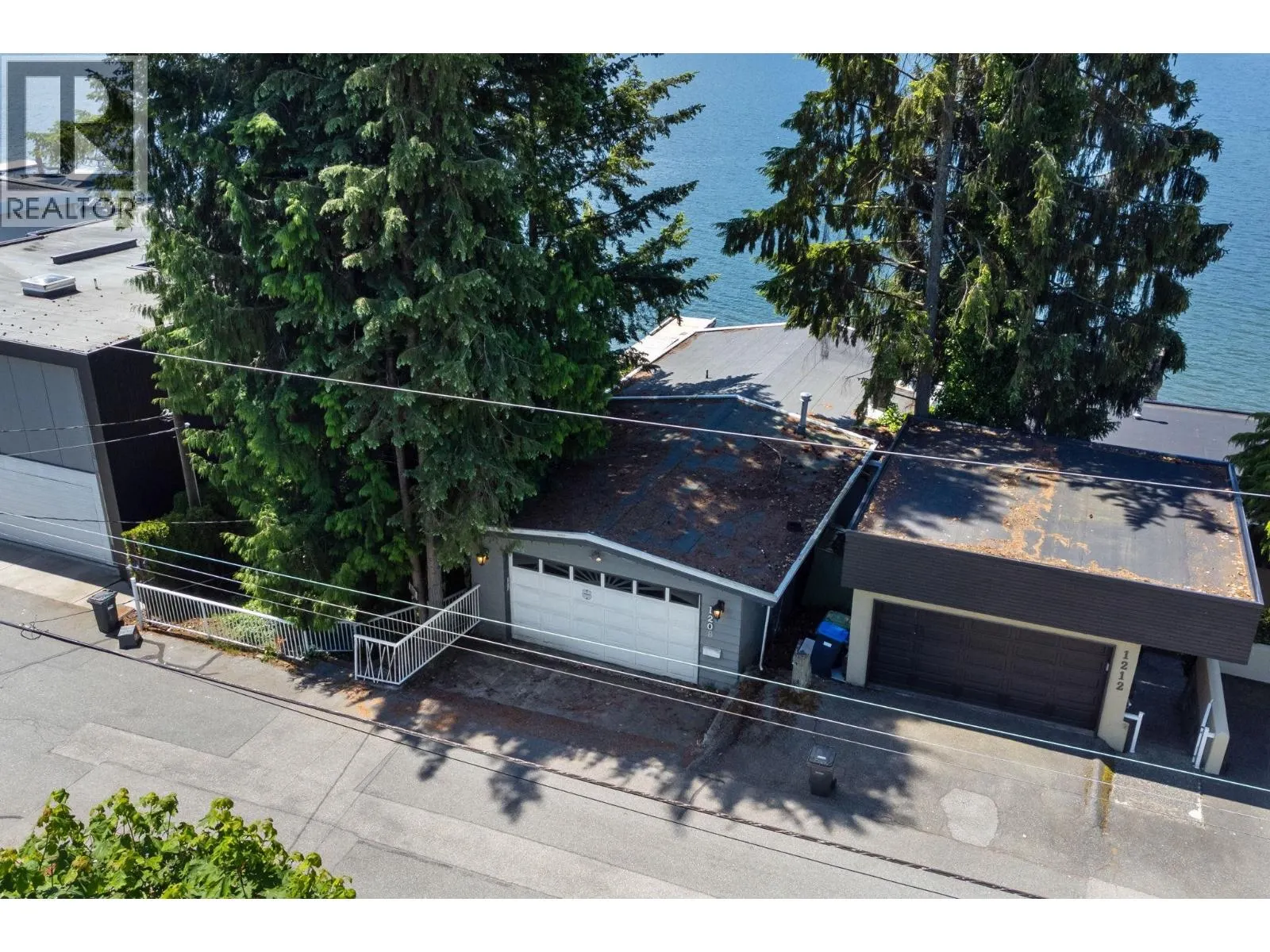 1208 ALDERSIDE ROAD