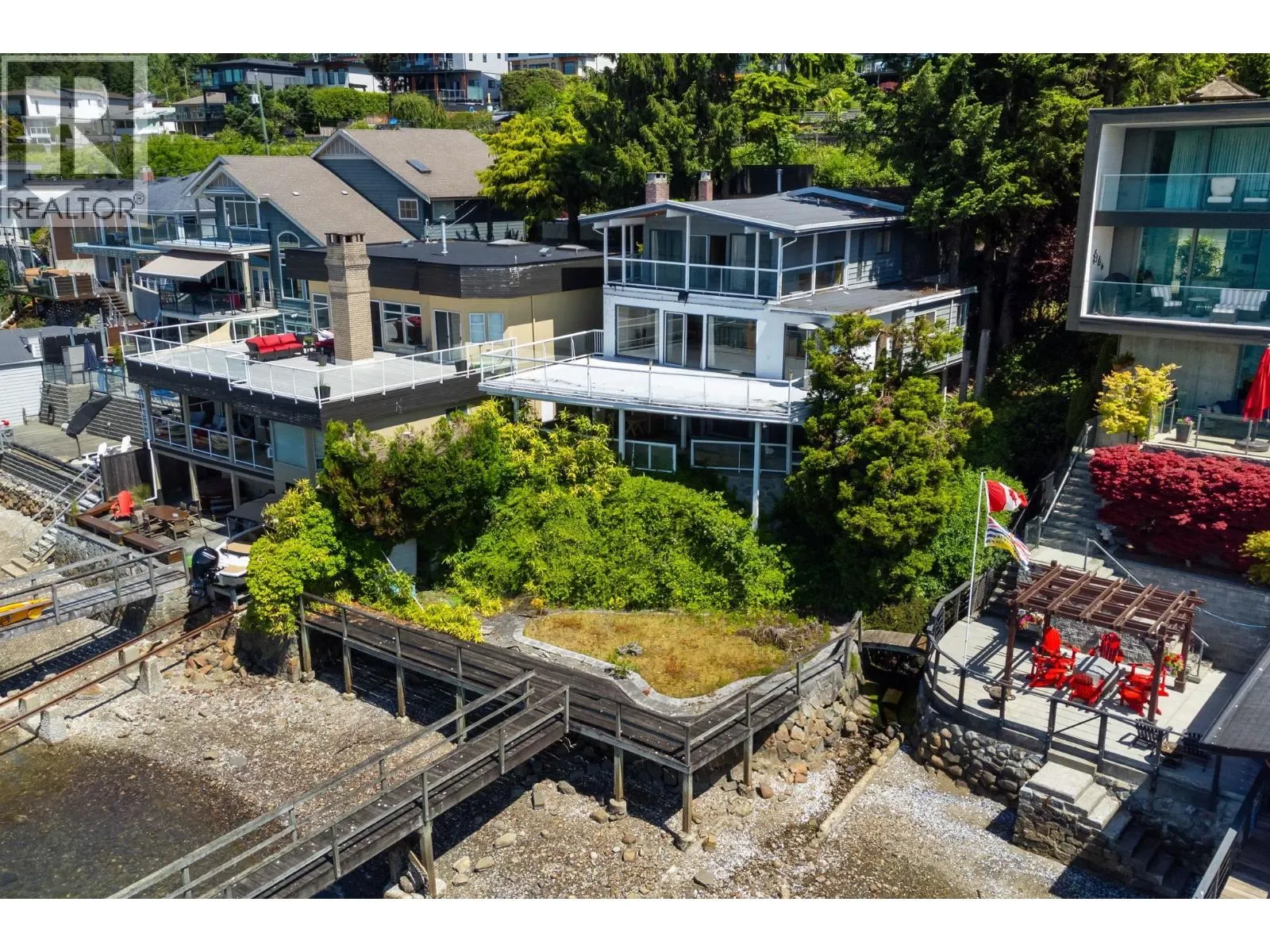 1208 ALDERSIDE ROAD
