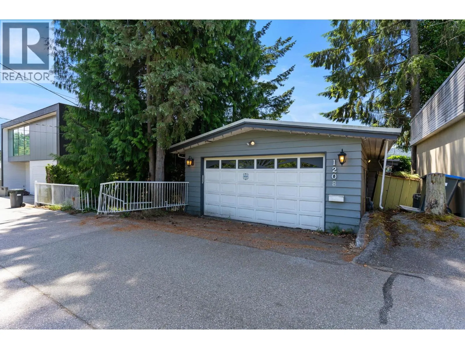 1208 ALDERSIDE ROAD