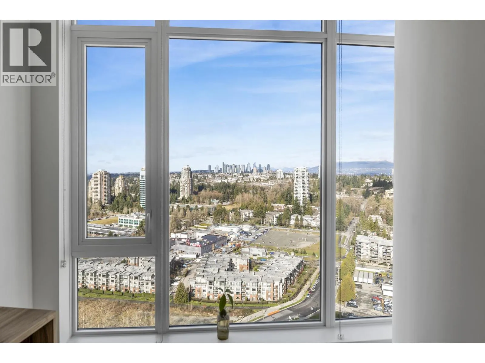 2602 7683 PARK CRESCENT