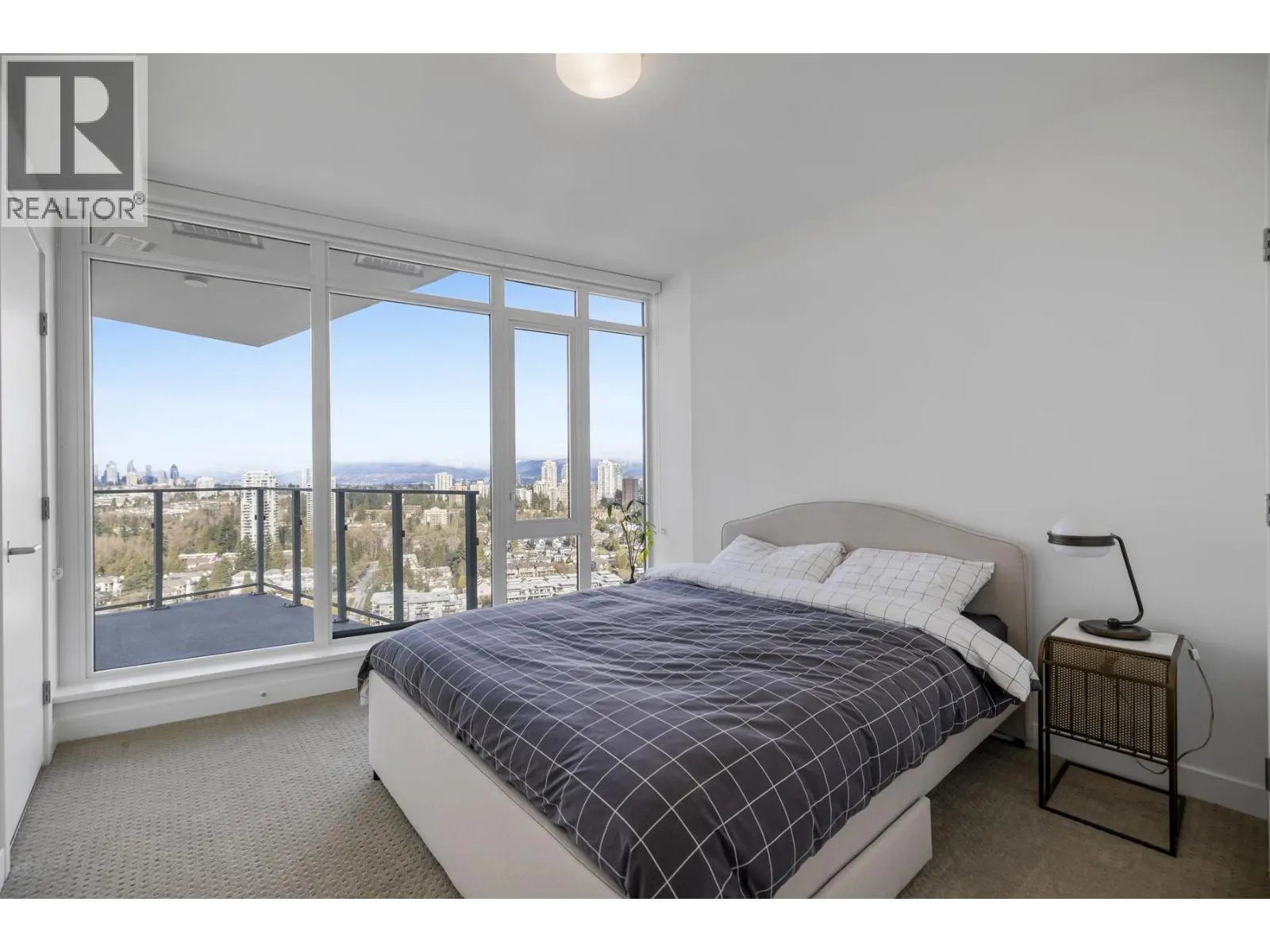 2602 7683 PARK CRESCENT