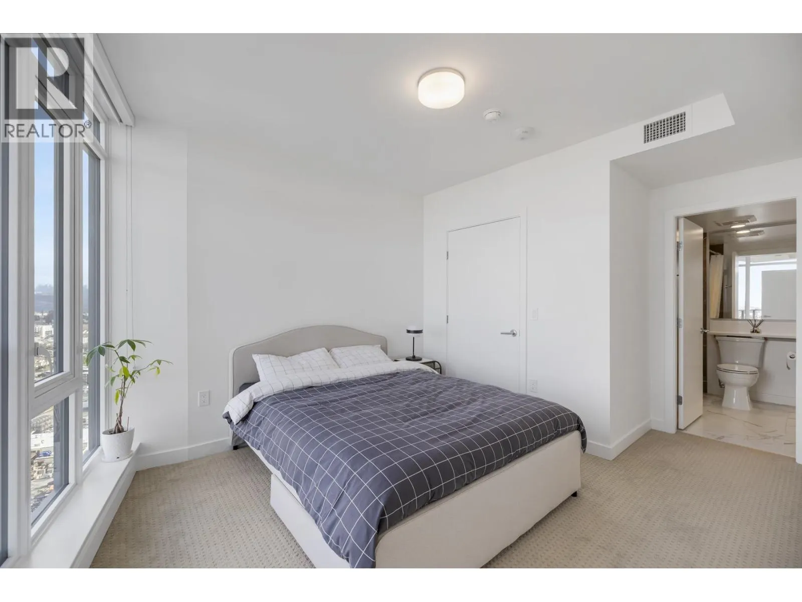 2602 7683 PARK CRESCENT
