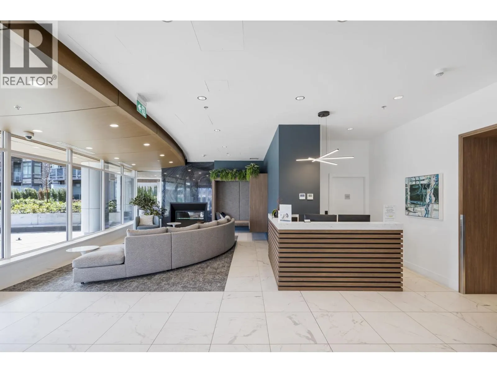 2602 7683 PARK CRESCENT