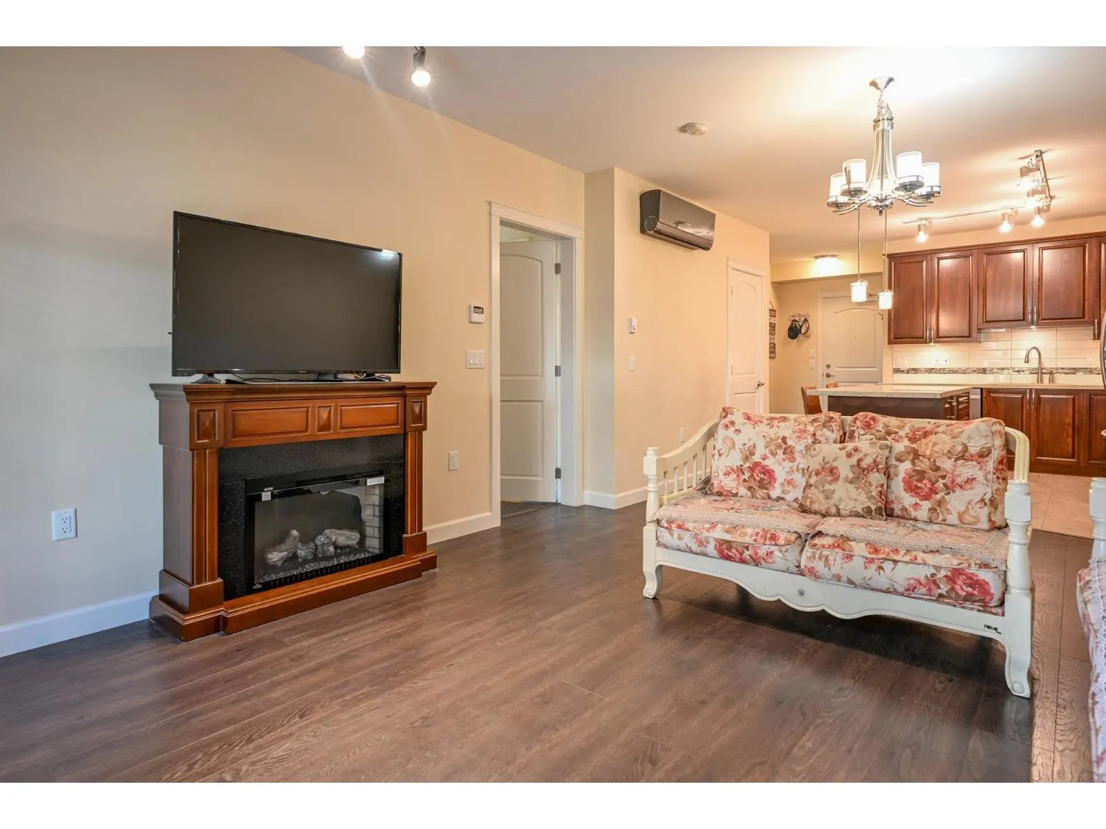 B222 20716 WILLOUGHBY TOWN CENTER DRIVE